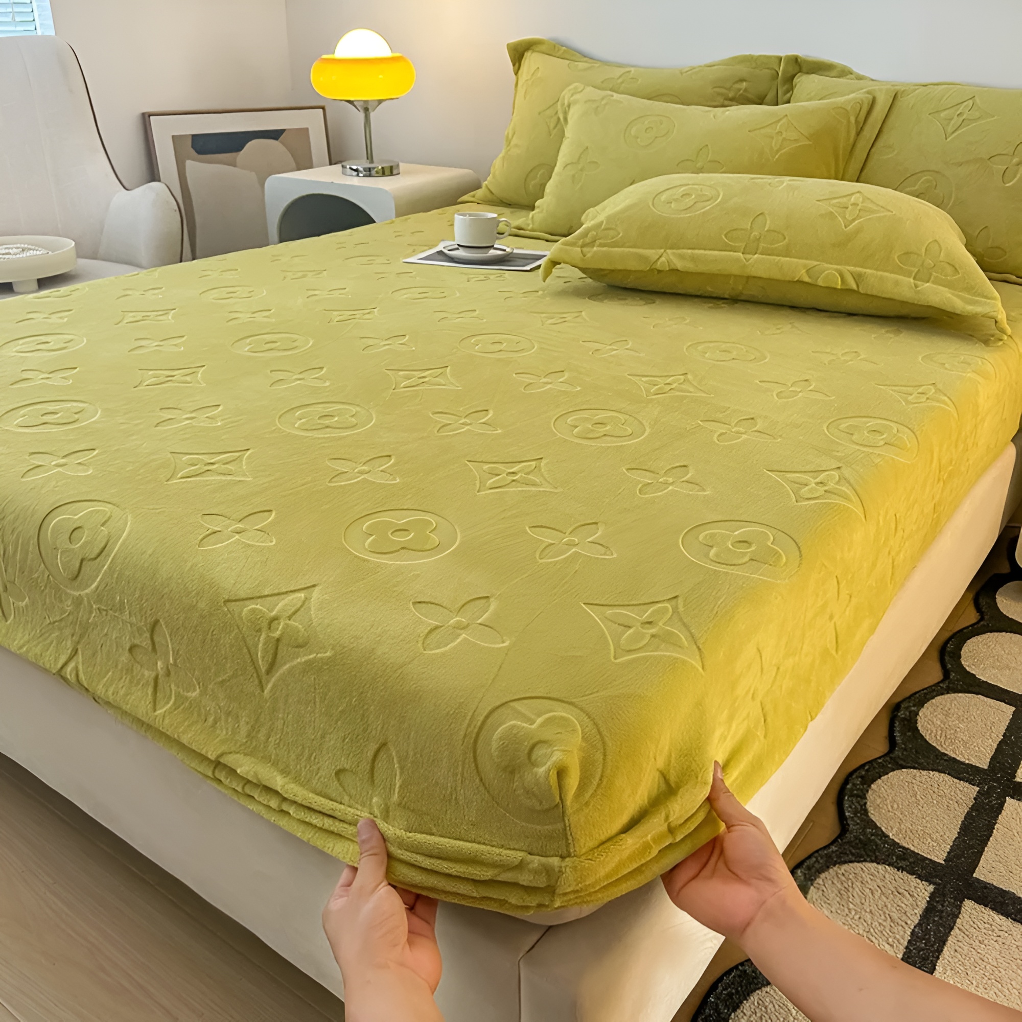 Soft Velvet Fitted Bed Sheet For Bedrooms