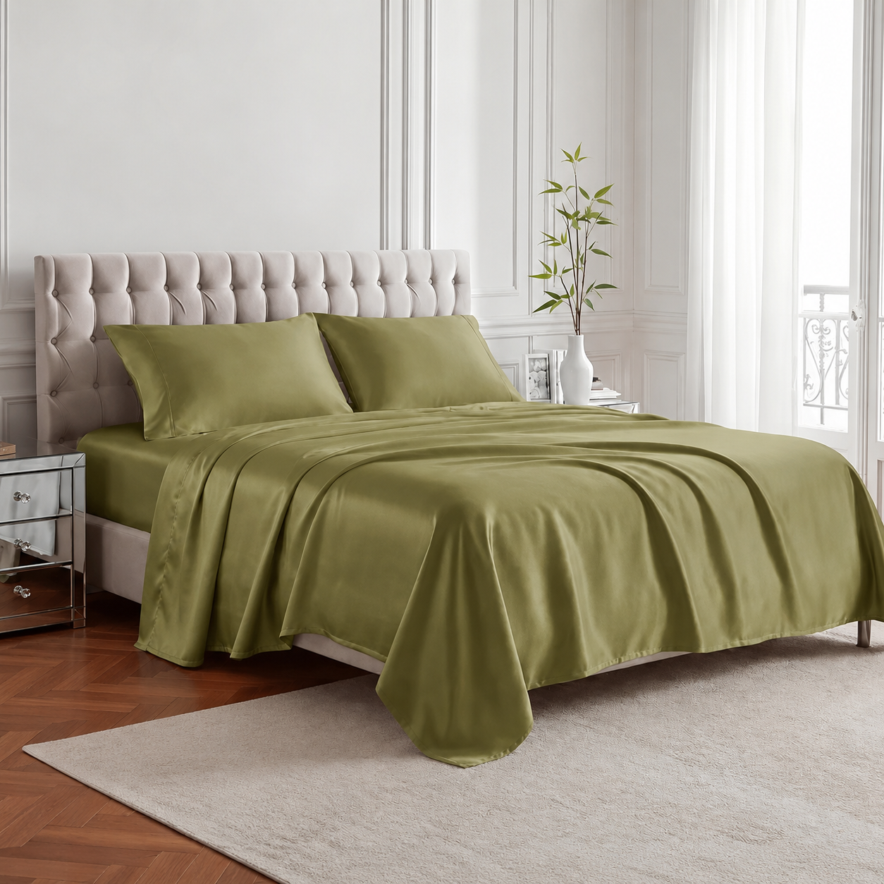 Pack of 4 Cooling Sheet Set with Deep Pocket Fitted Sheet and Smooth Finish