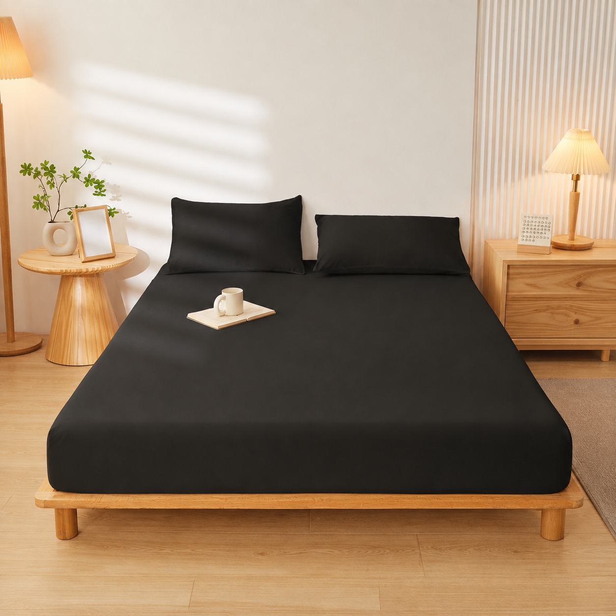 All Season Deep Pocket Fitted Sheet for Everyday Bedding Use