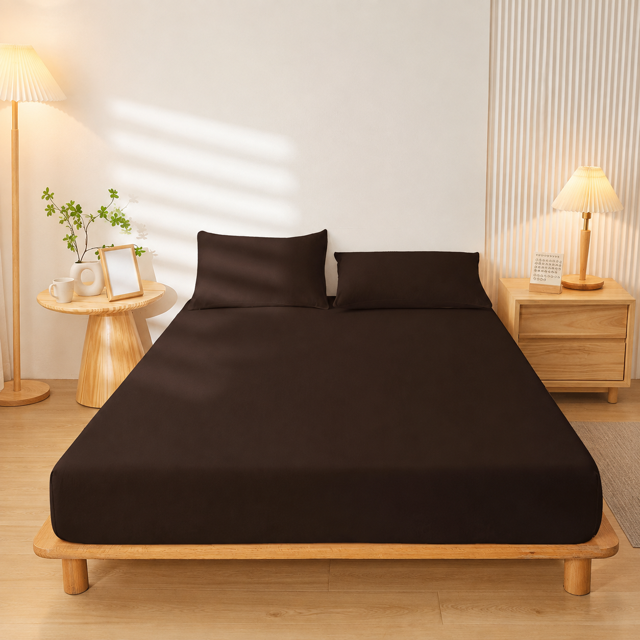 All Season Deep Pocket Fitted Sheet for Everyday Bedding Use