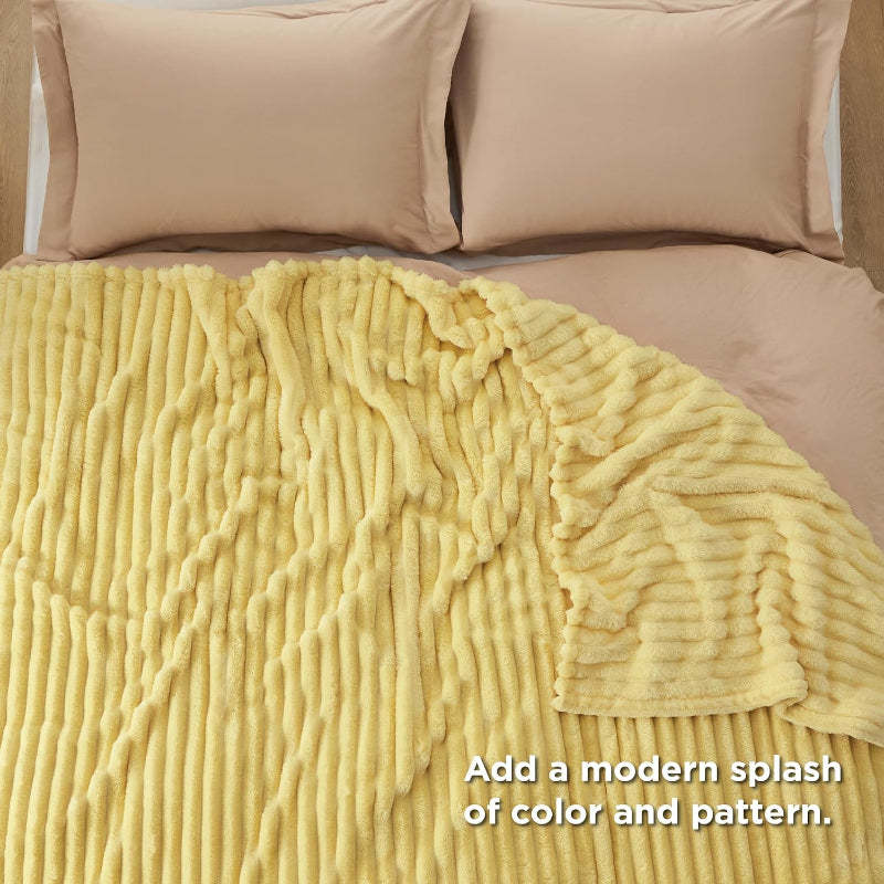 Cozy Stripe Pattern Flannel Fleece Blanket
