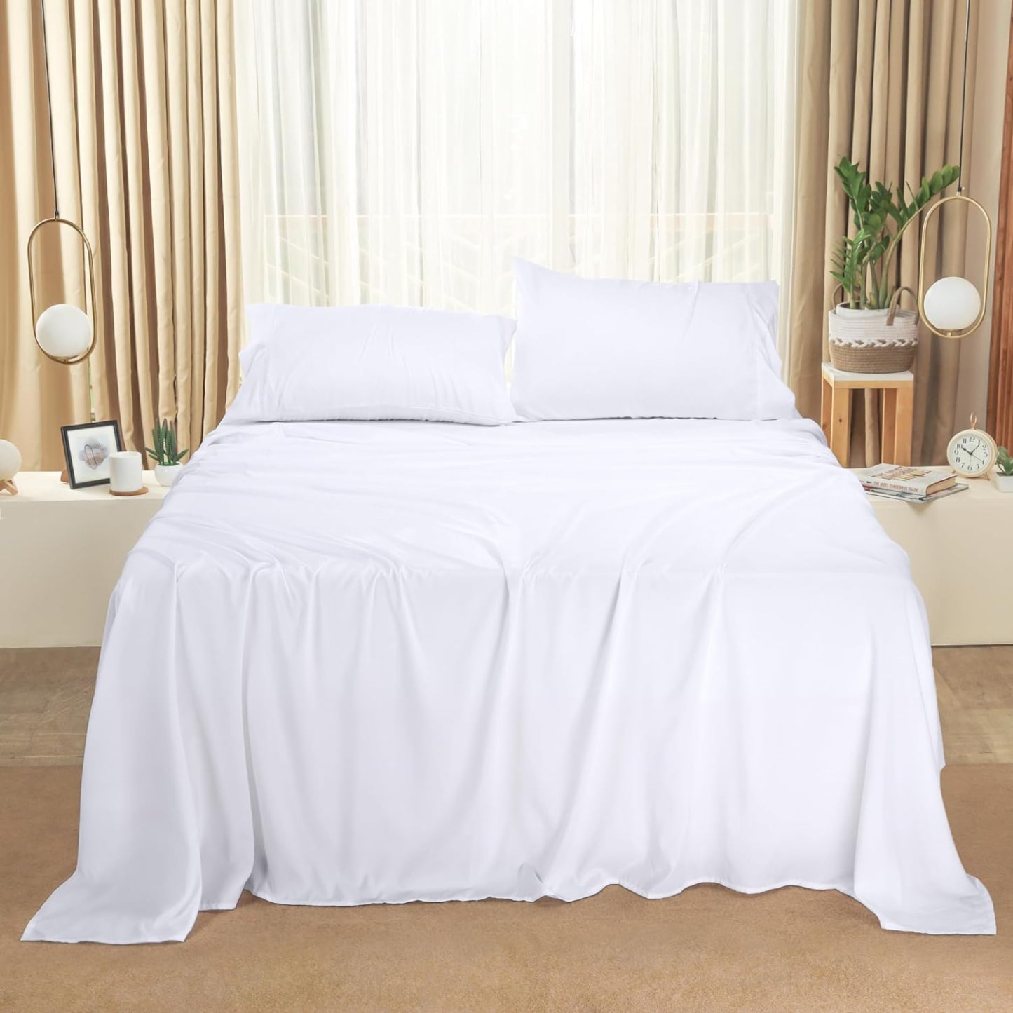 Luxurious Bedsheet Set With Deep Pocket Design