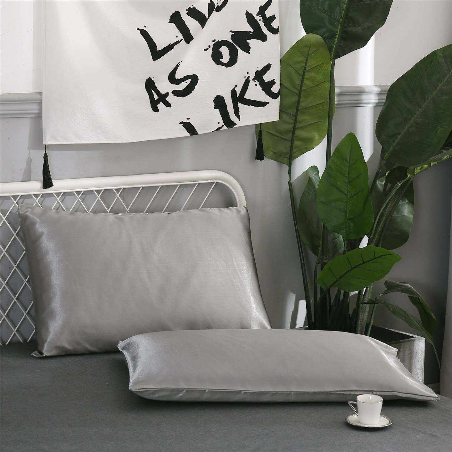 Set Of 2 Satin Silk Pillowcases For Hair And Skin With Envelope Closure