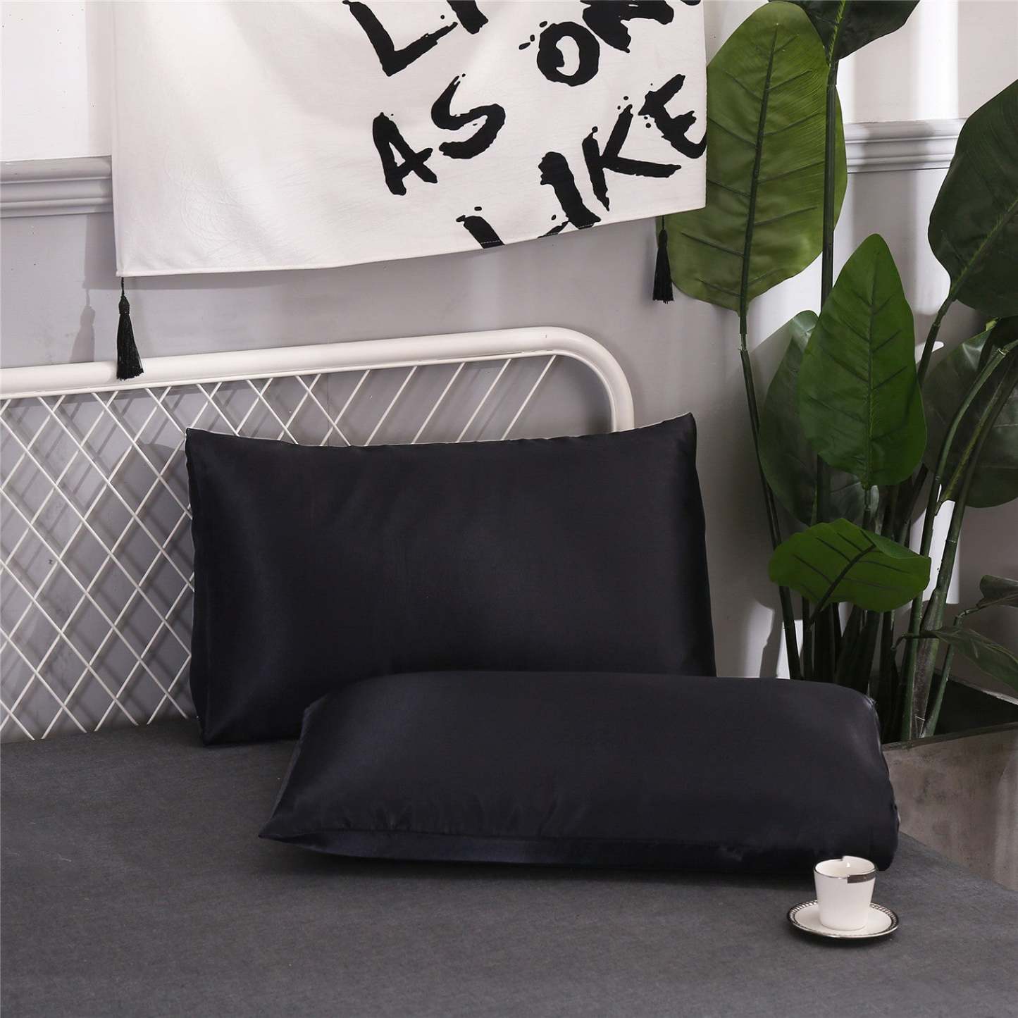 Set Of 2 Satin Silk Pillowcases For Hair And Skin With Envelope Closure