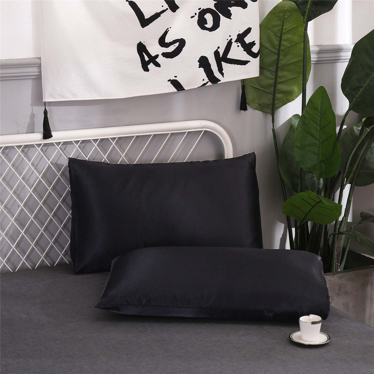 Set Of 2 Satin Silk Pillowcases For Hair And Skin With Envelope Closure