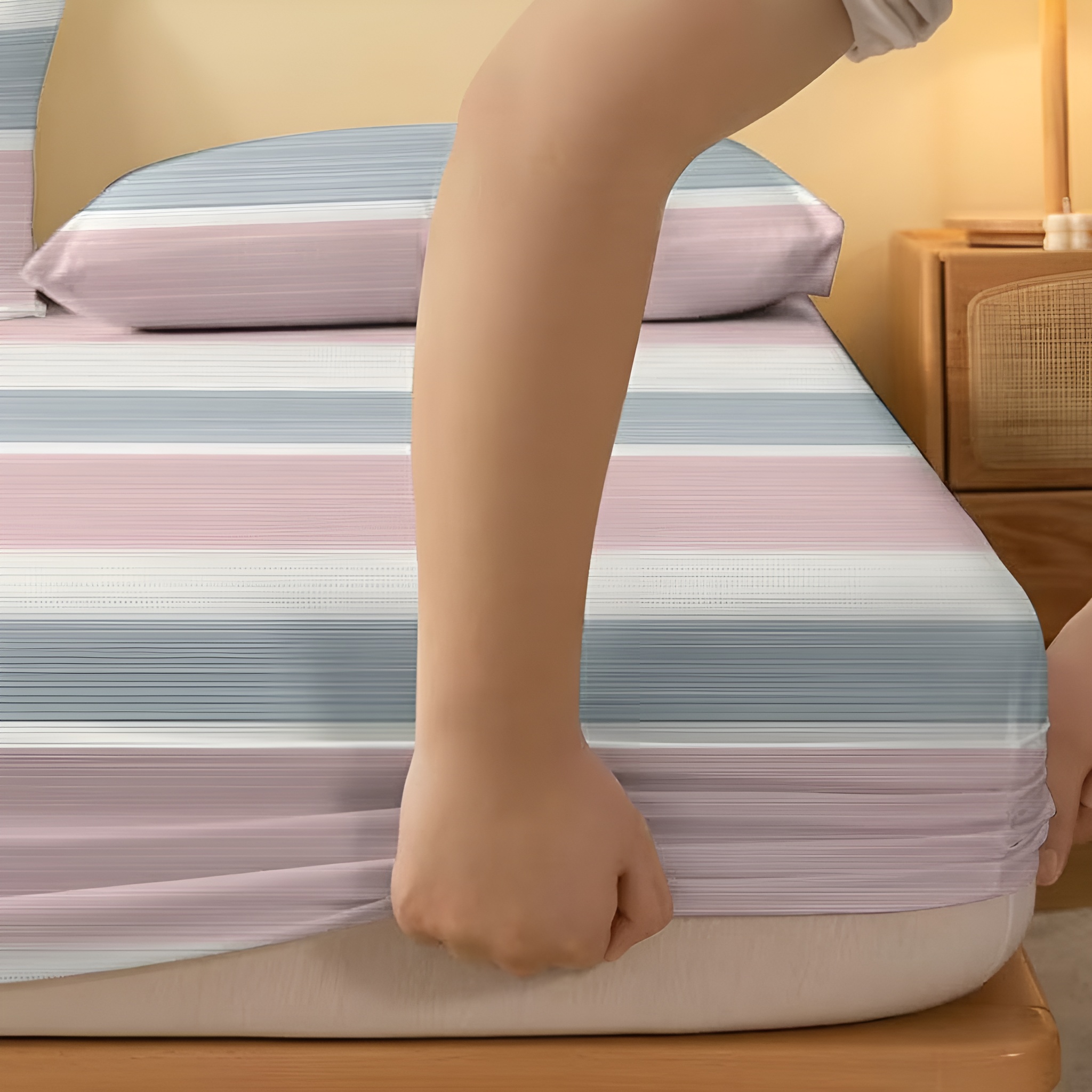 Modern Striped Geometric Patterned Printed Bed Cover