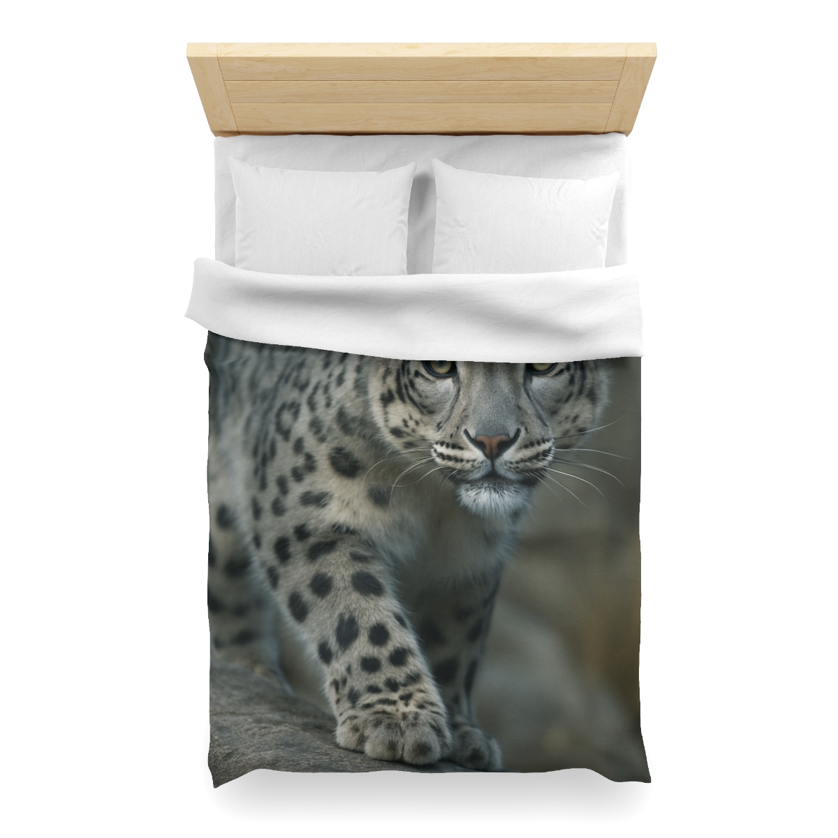 Starlit Sprint Snow Leopard soft comforter duvets