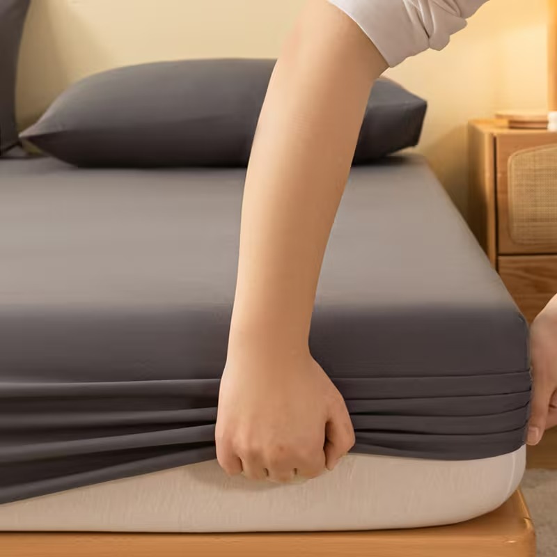 Solid Color Fitted Bedsheet With Deep Pocket