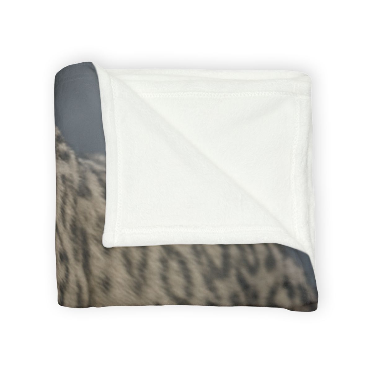 Snow Leopard Silent Summit soft fleece blankets