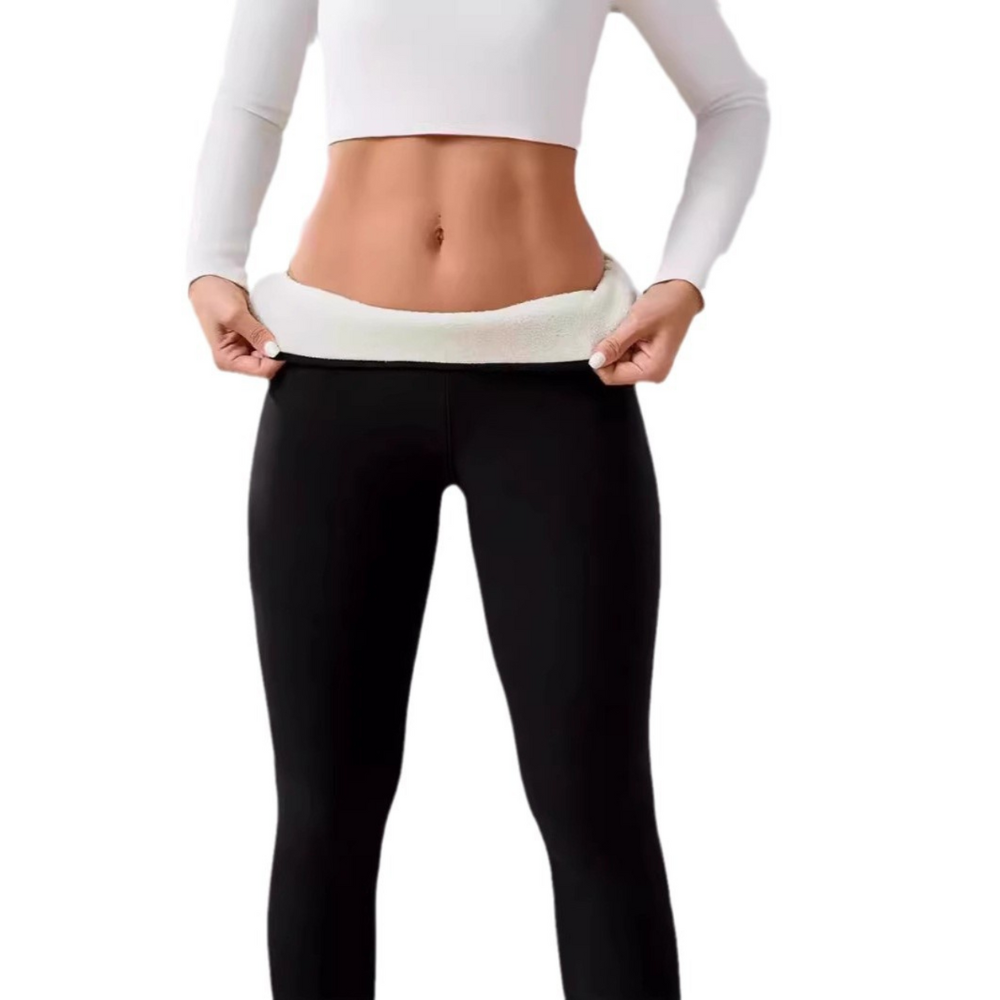 Thermal Leggings For Everyday Comfort – women's cargo pants front view