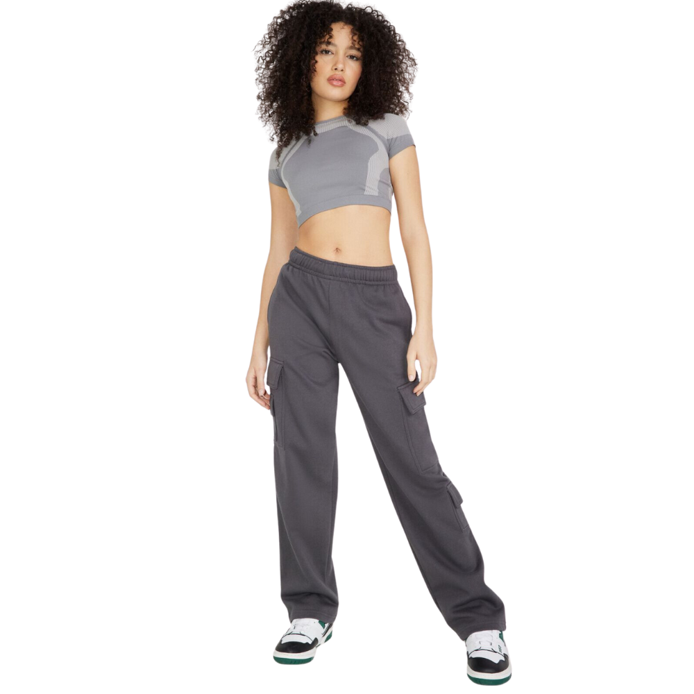 Fleece Cargo Sweatpant – fit and style view