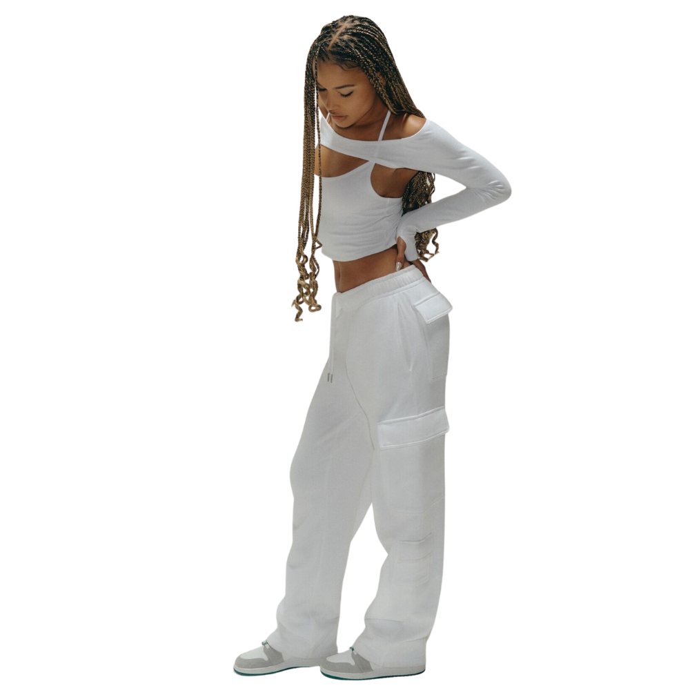 Fleece Cargo Sweatpant – lifestyle view 12
