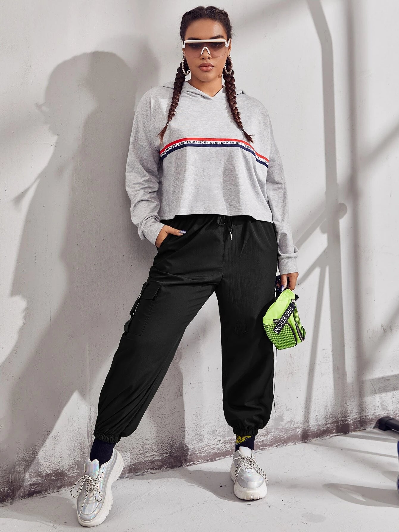 Plus Buckle Tape Flap Pocket Drawstring Waist Cargo Pants – waistband detail