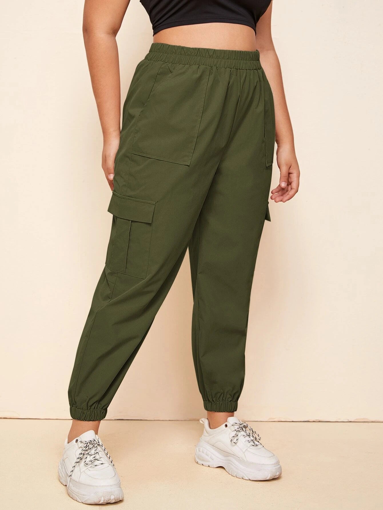 Solid Color Flap Pocket Cargo Pants Style 2 – waistband detail
