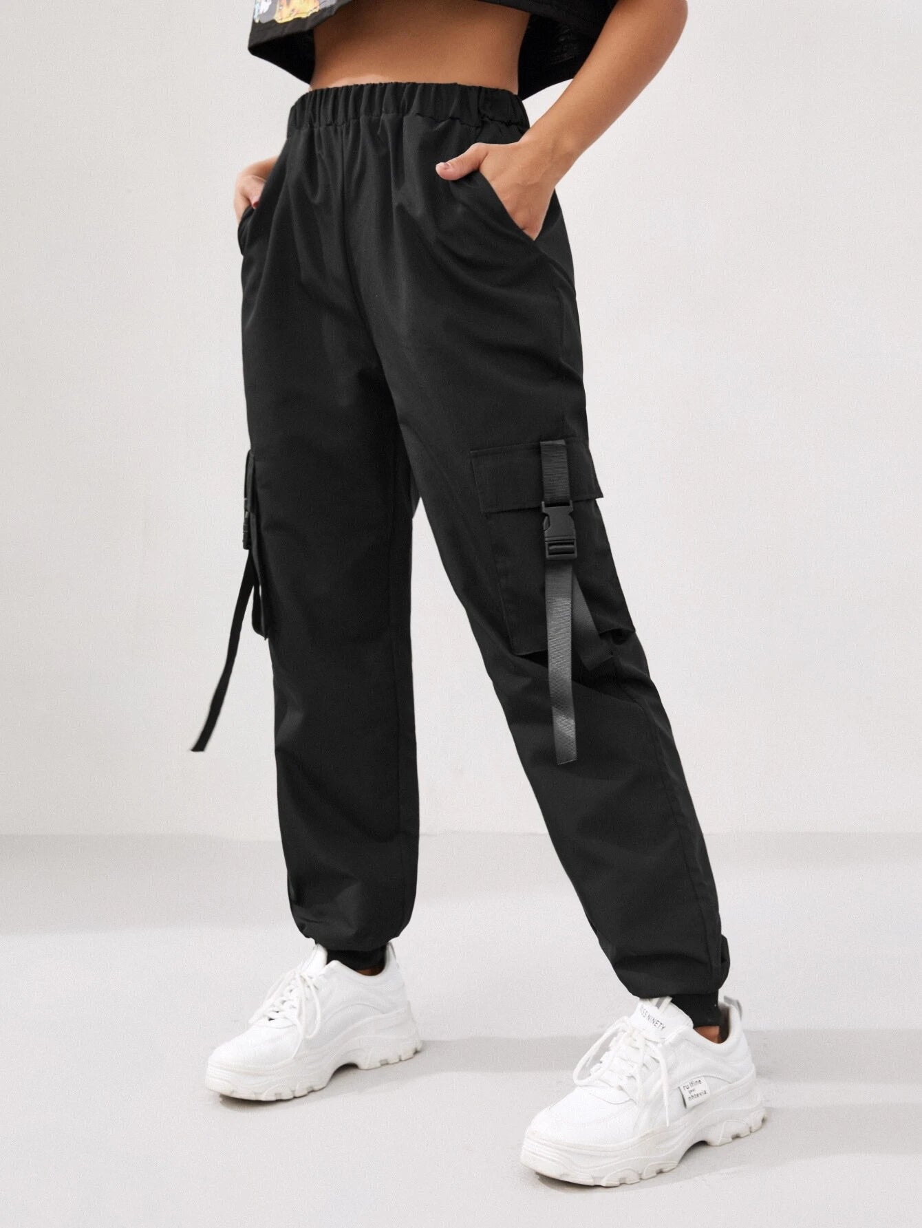 Flap Pocket Solid Color Parachute Cargo Pants – back view detail