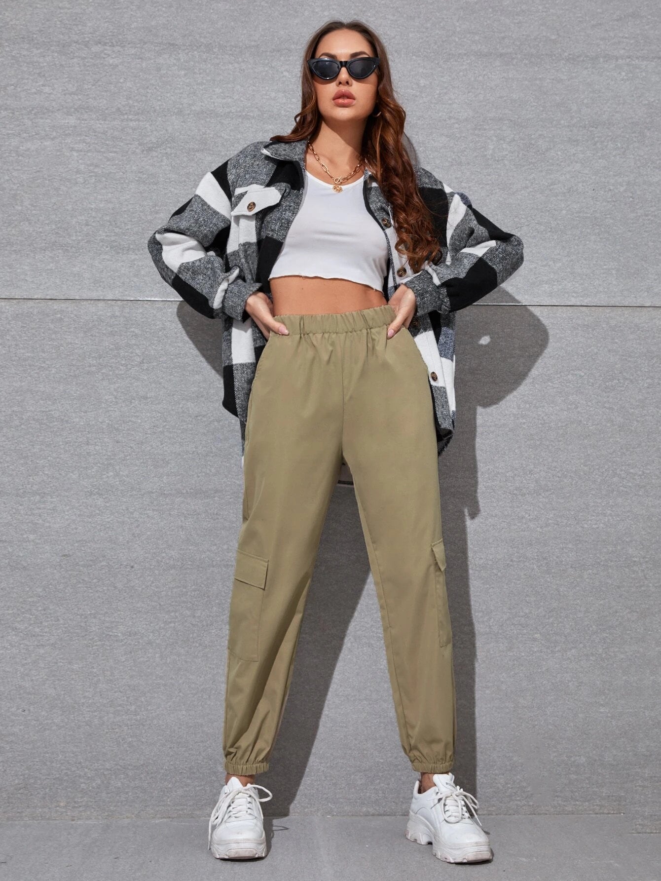 Side Flap Pocket Solid Cargo Pants – pocket detail close-up