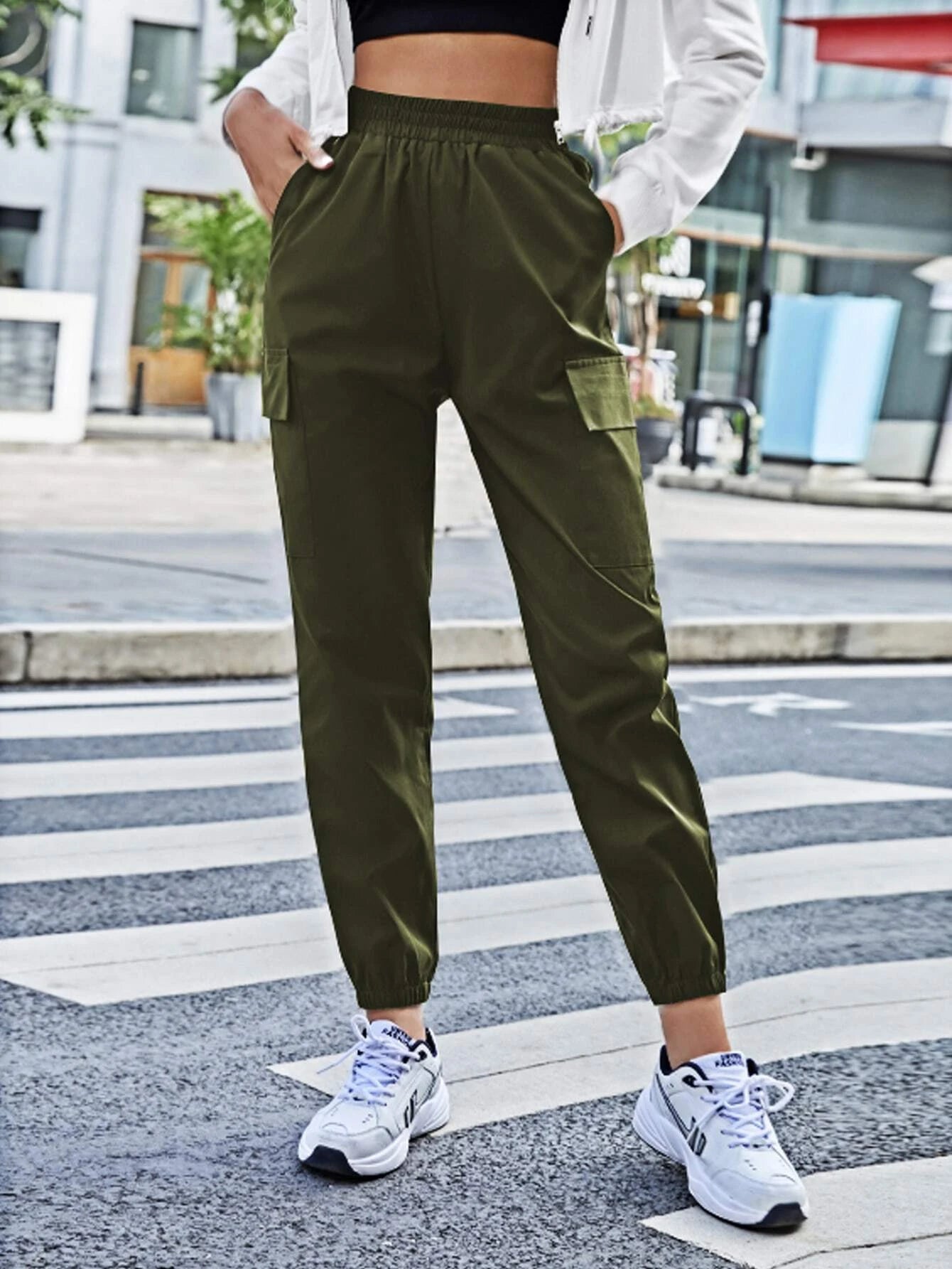 Elastic Slant Pocket Cargo Pant – women's cargo pants front view