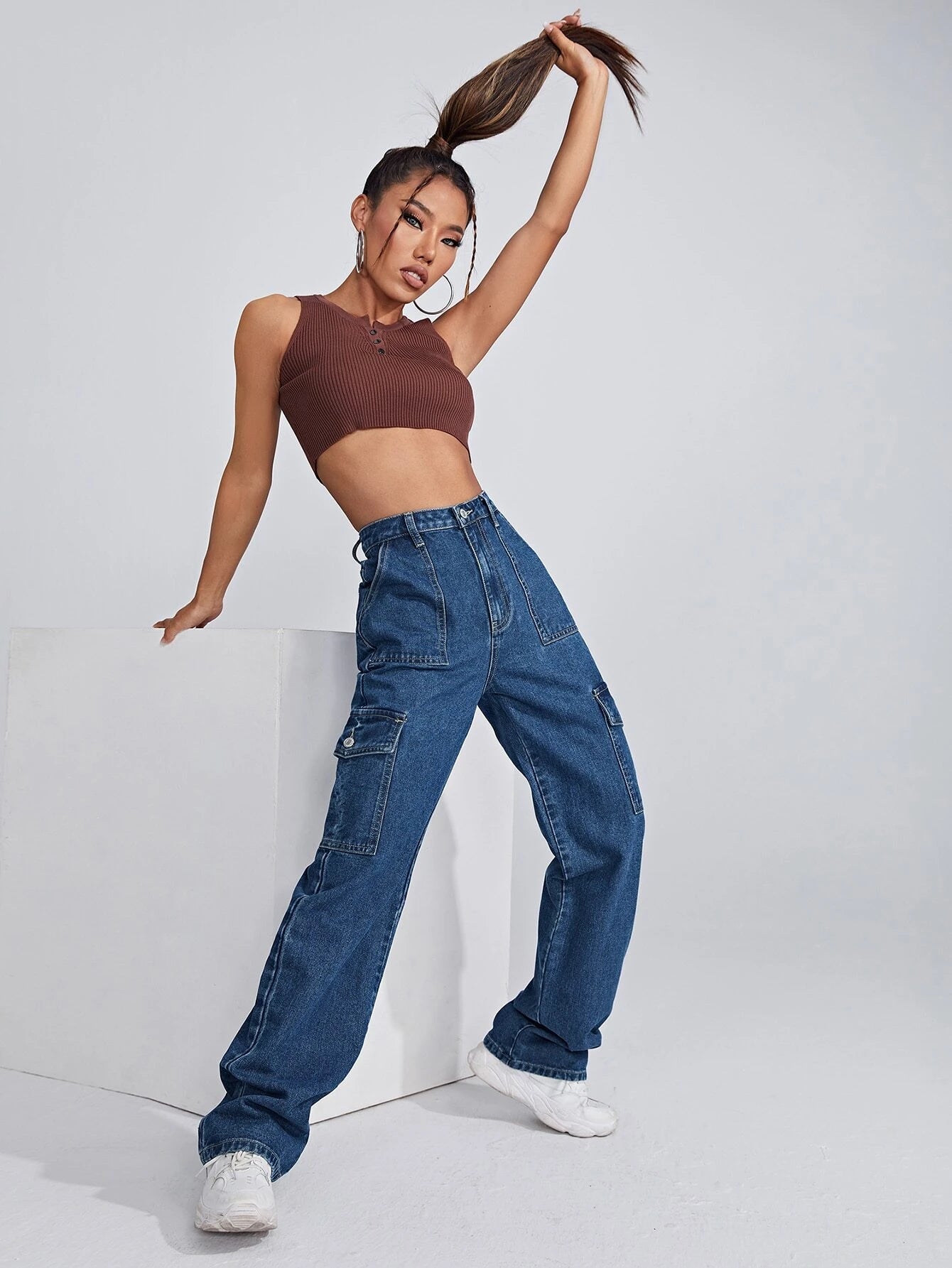Waist Flap Pocket Side Jeans – pocket detail close-up