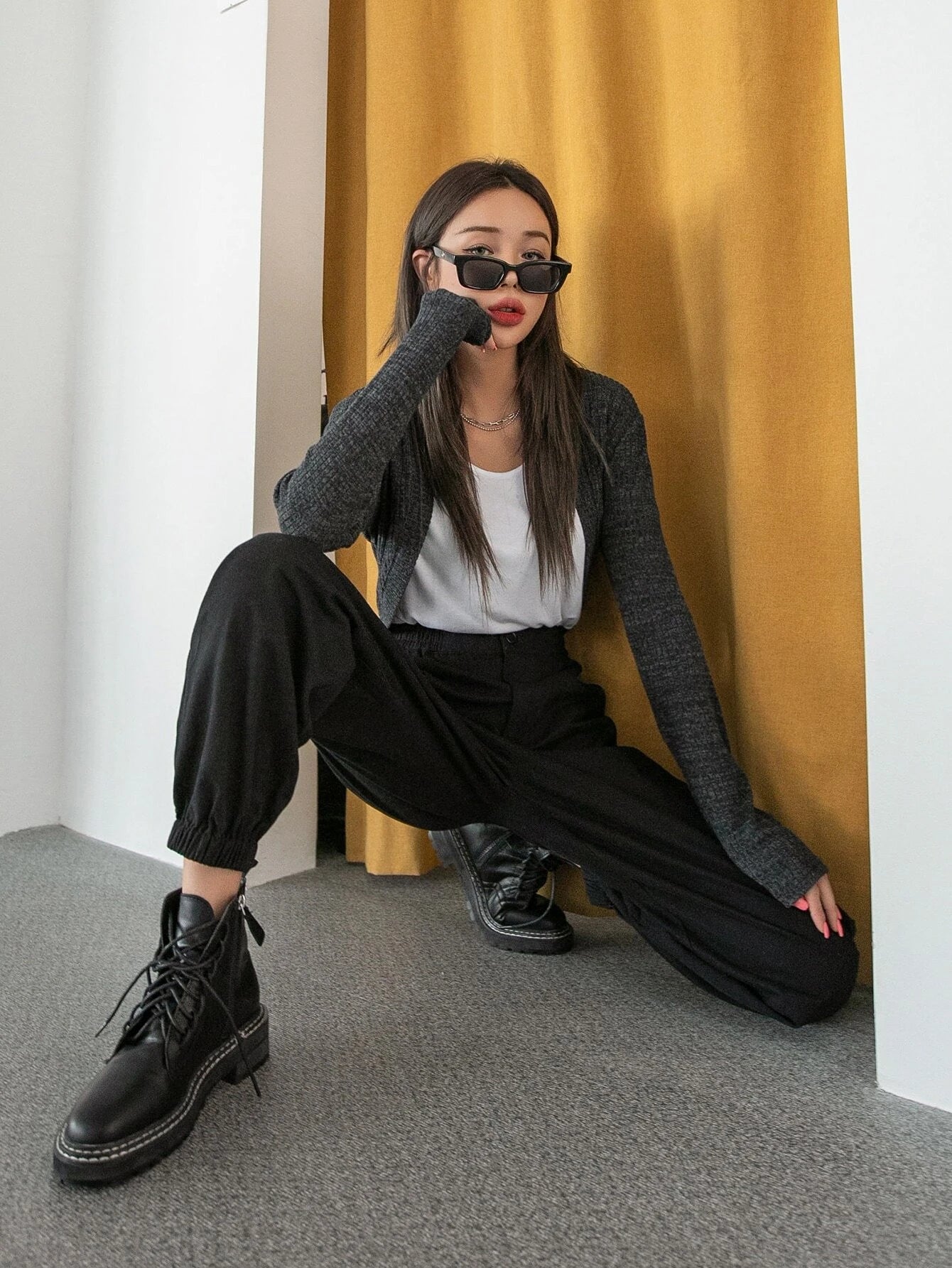 Zipped Long Length Cargo Pants – pocket detail close-up