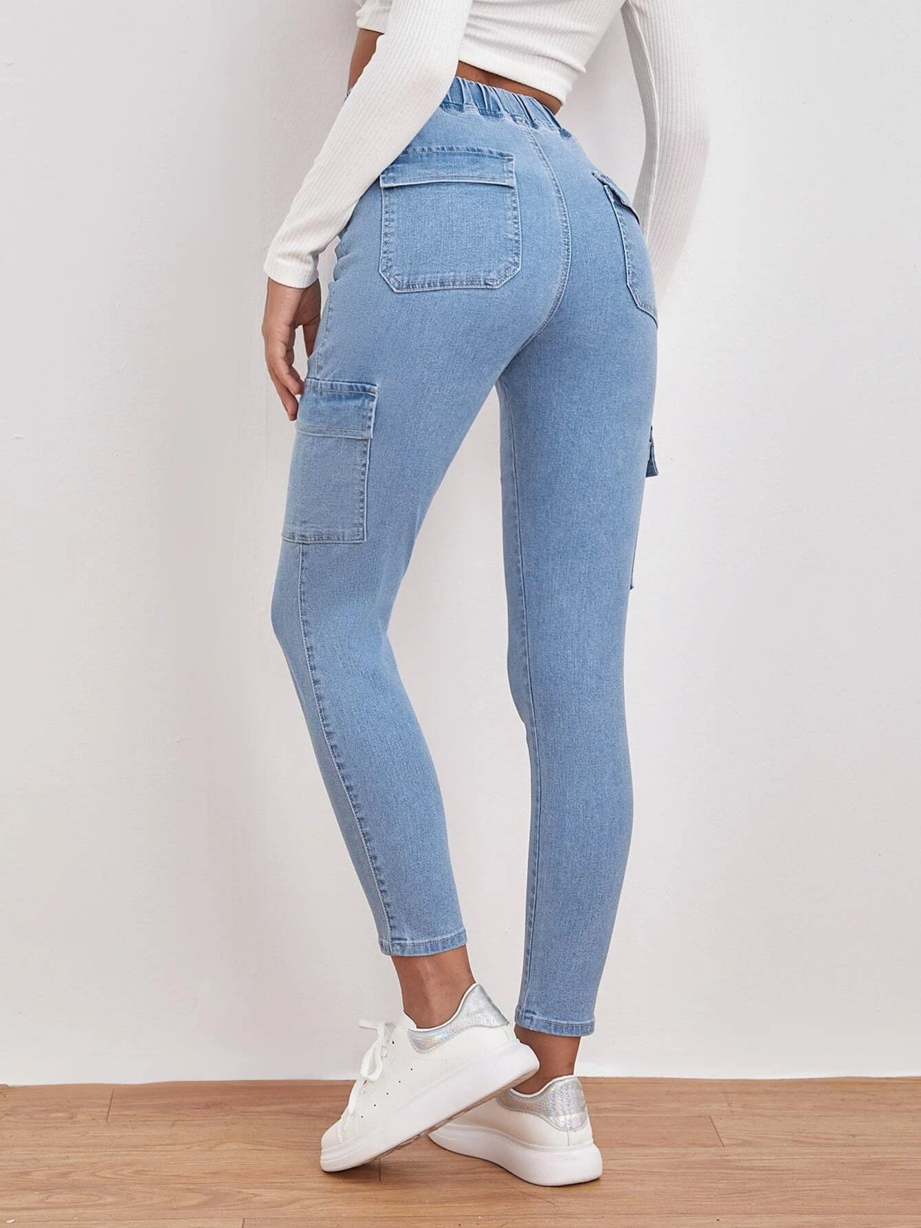 Drawstring Waist Flap Pocket Jean – model wearing view