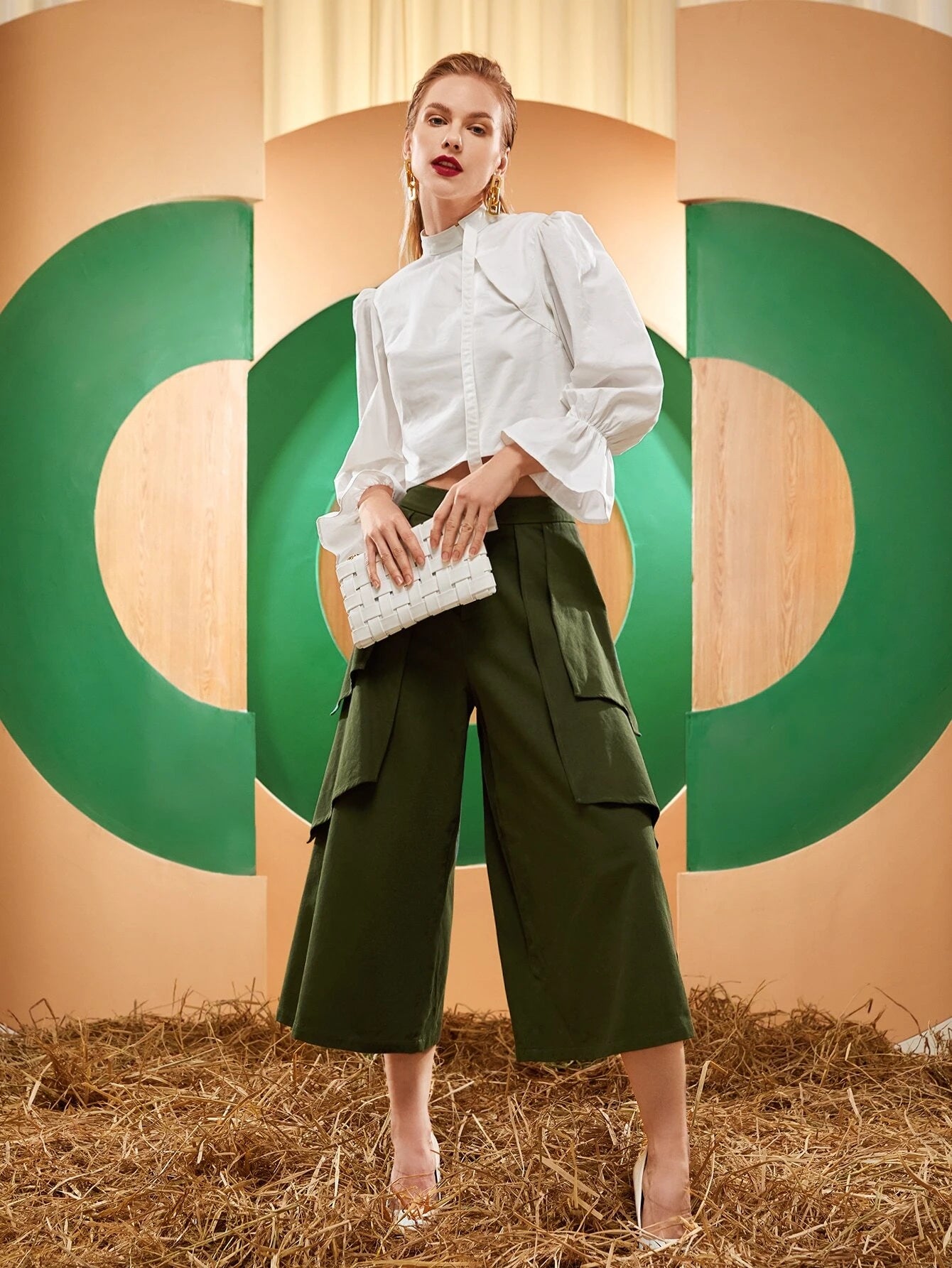 Solid Color Wide Bottom Pants – side profile view