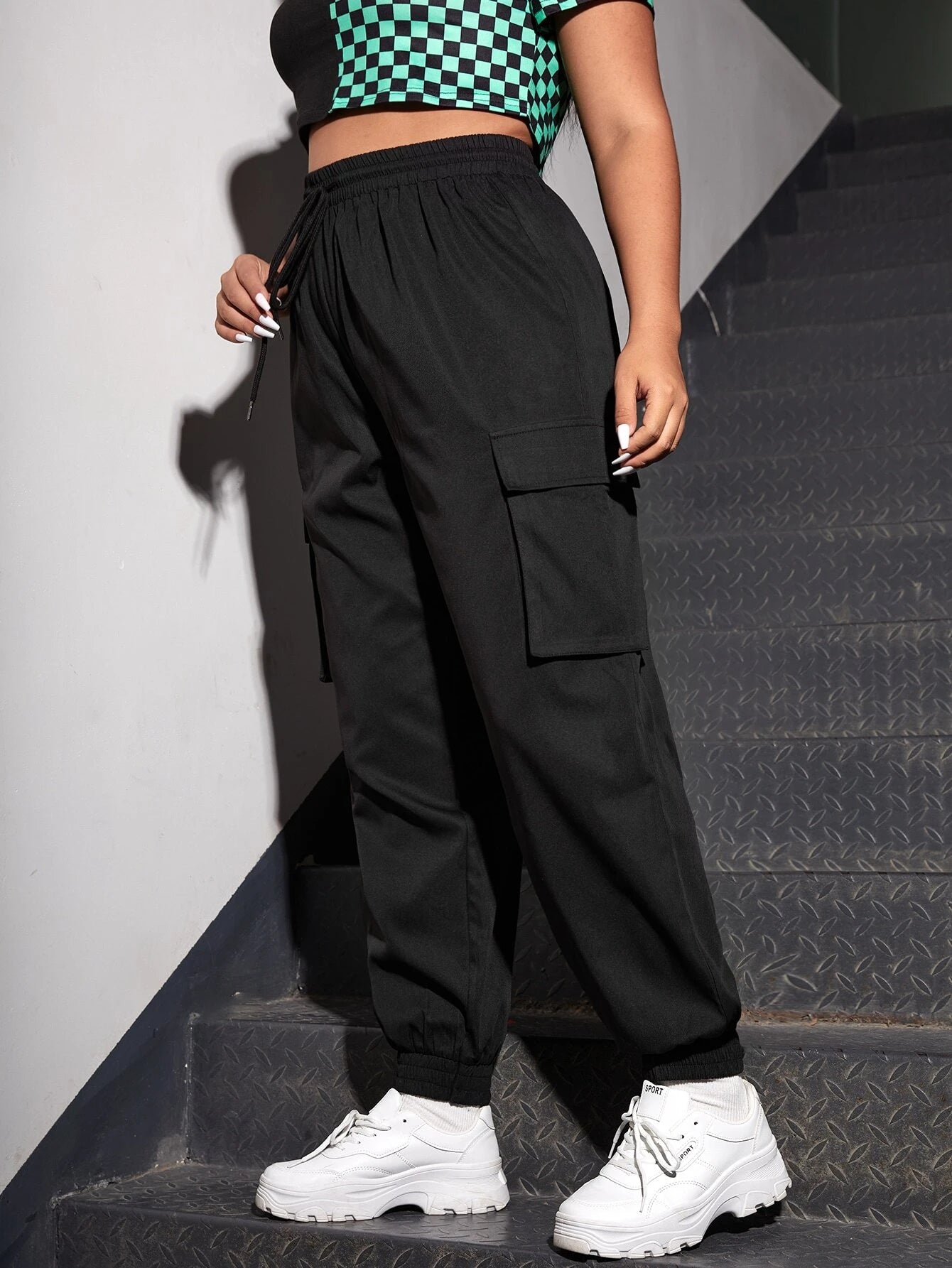 Solid Colored Drawstring Pocket Cargo Pant – back view detail