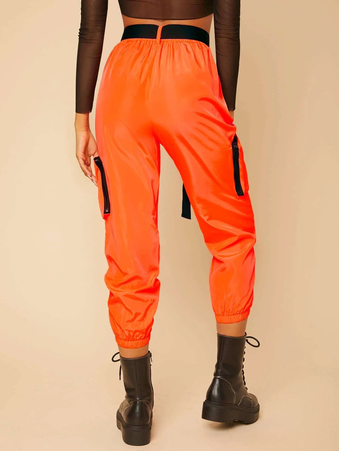 Buckle Belt Capris Cargo Pant – back view detail