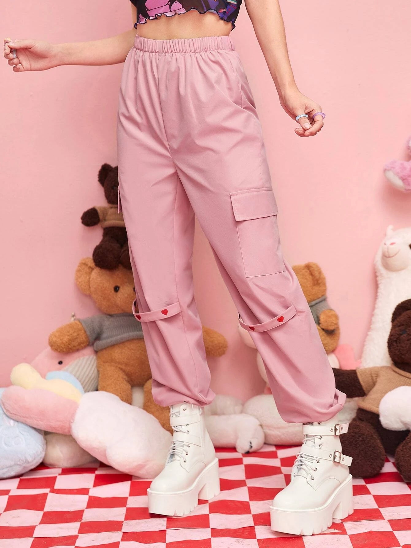 Embroidery Cargo Pants – back view detail