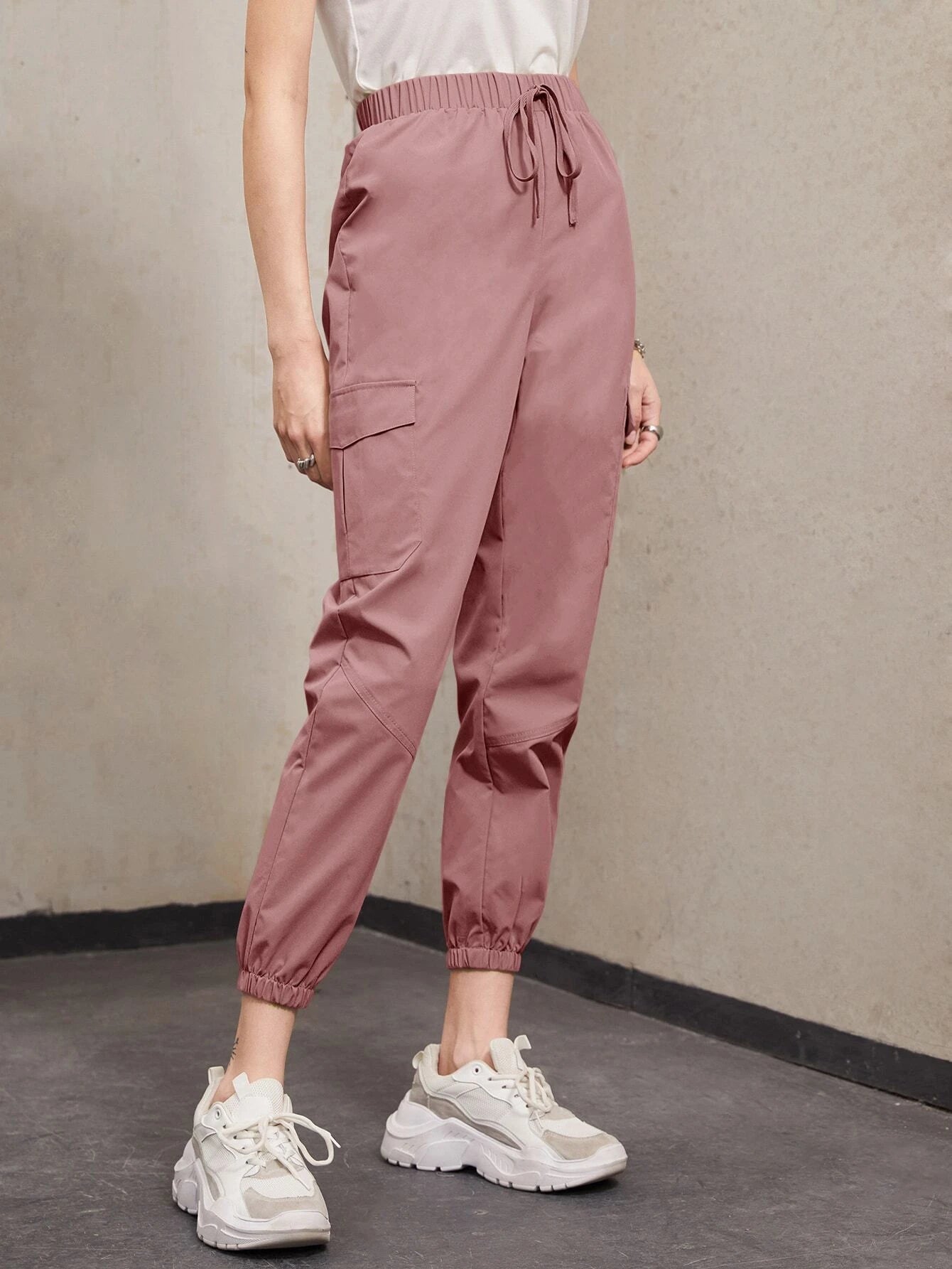 Flap Pocket Cropped Cargo Pant – side profile view
