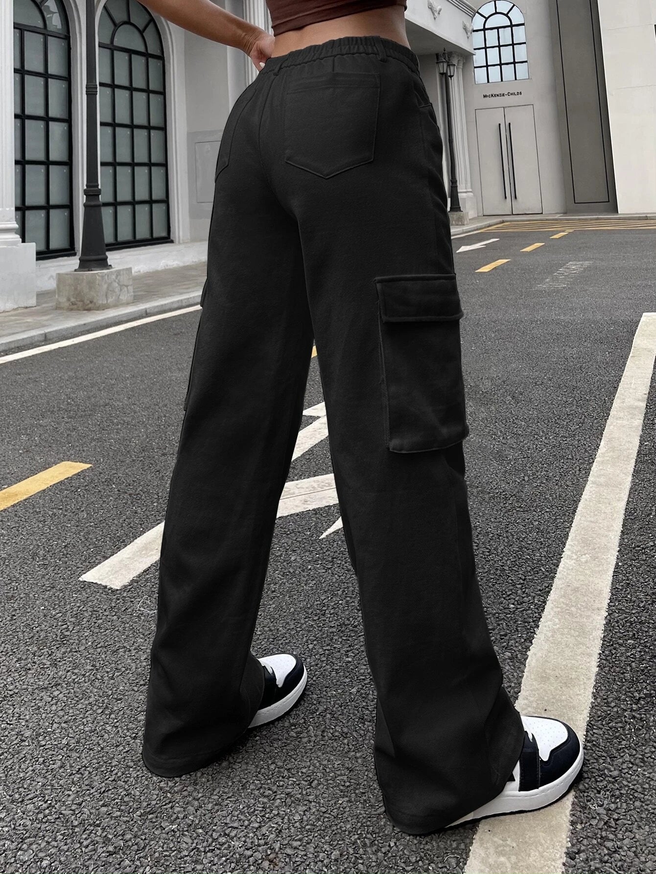 Non Stretch Flap Pocket Cargo Pants – pocket detail close-up