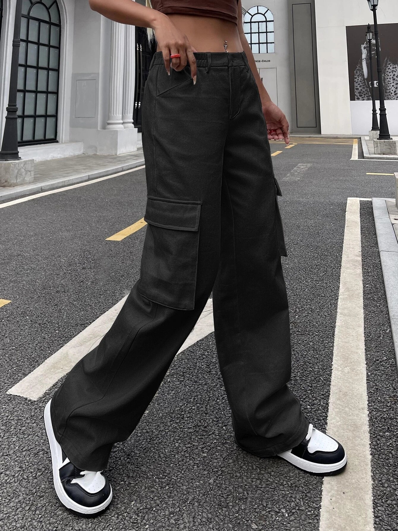 High Waisted Cargo Jeans With Flap Pocket – back view detail