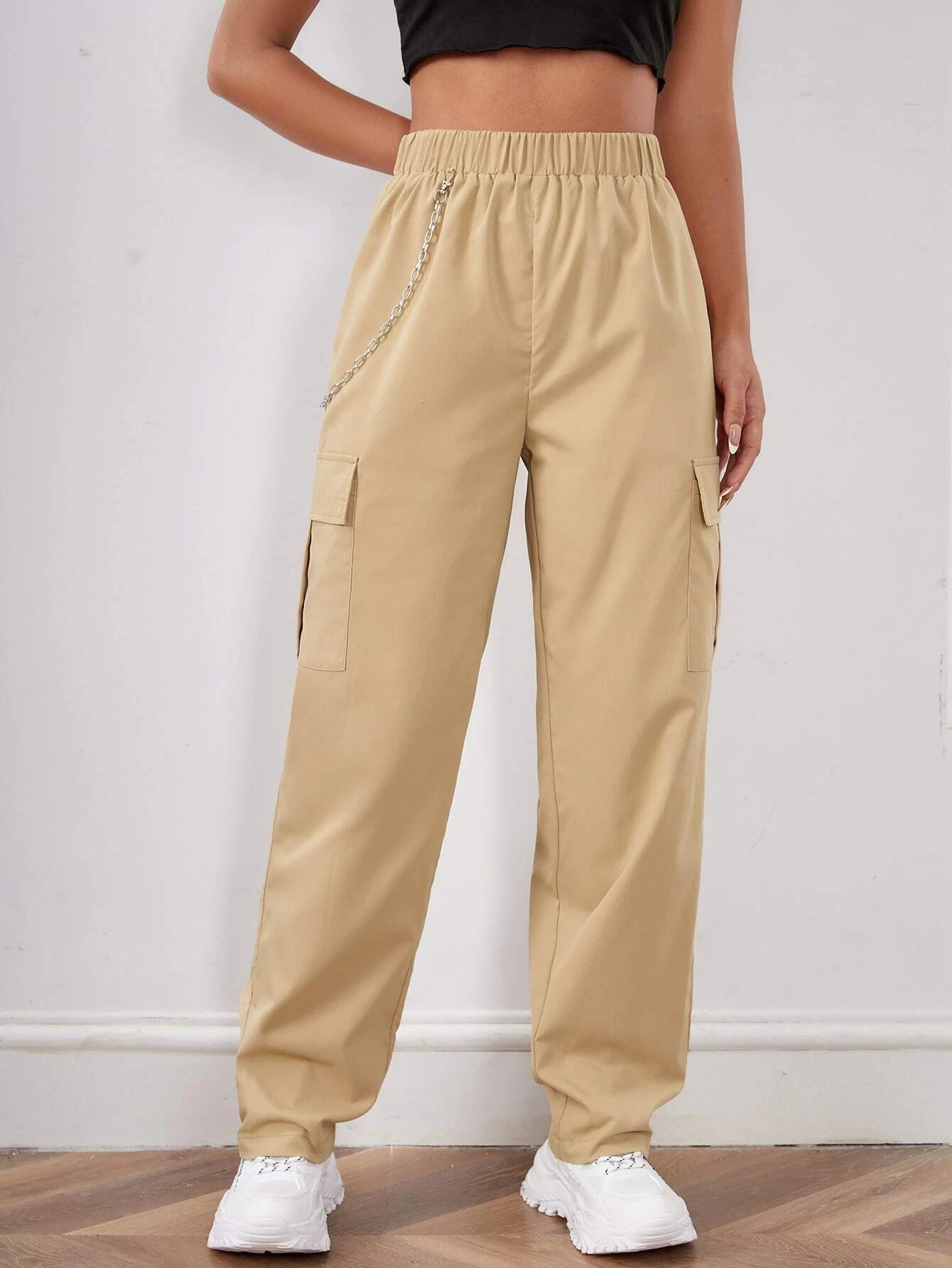 Elastic Waist Cargo Pants With Chain in Black – model wearing view