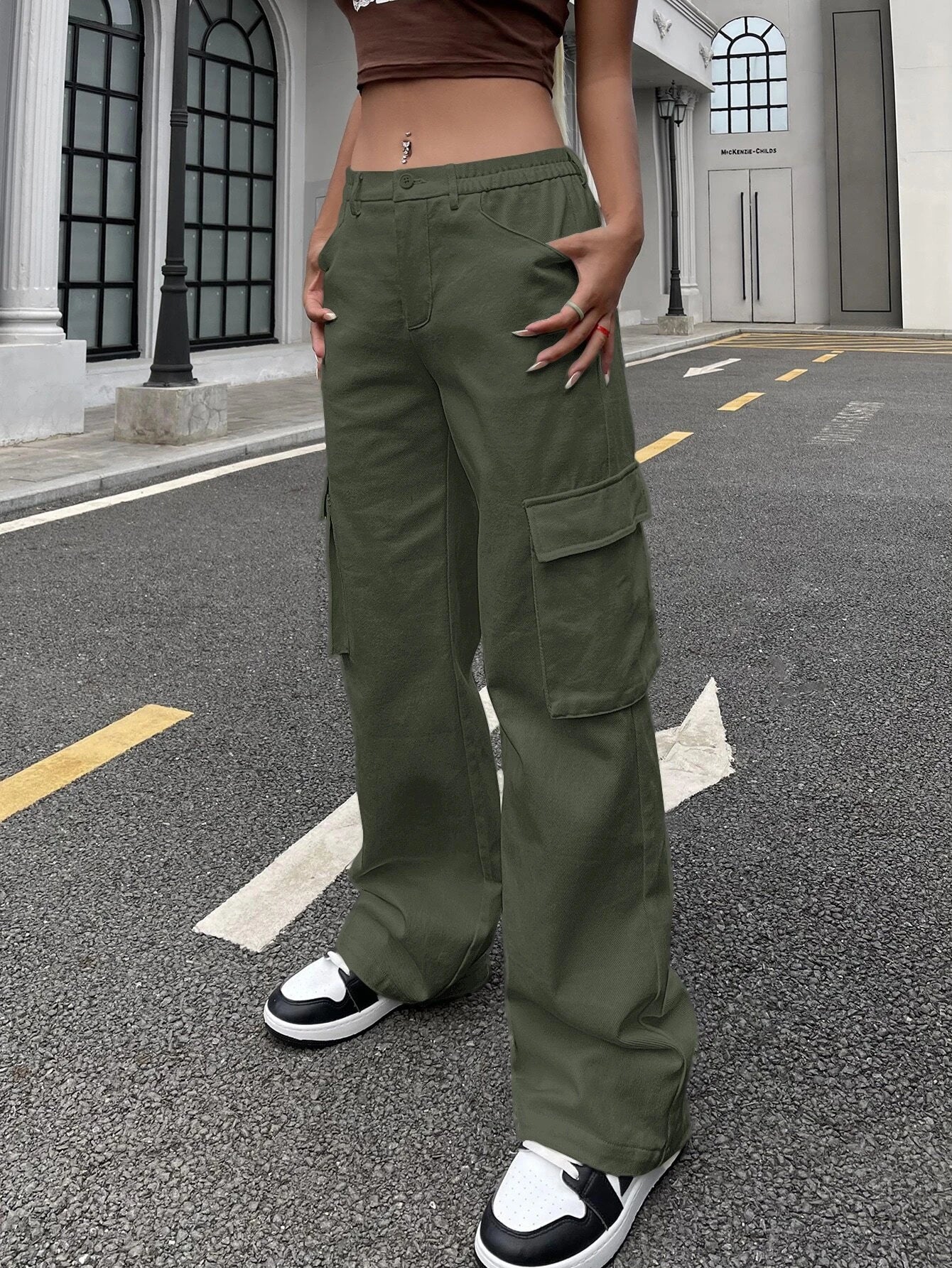 High Waisted Cargo Jeans With Flap Pocket – lifestyle view 15