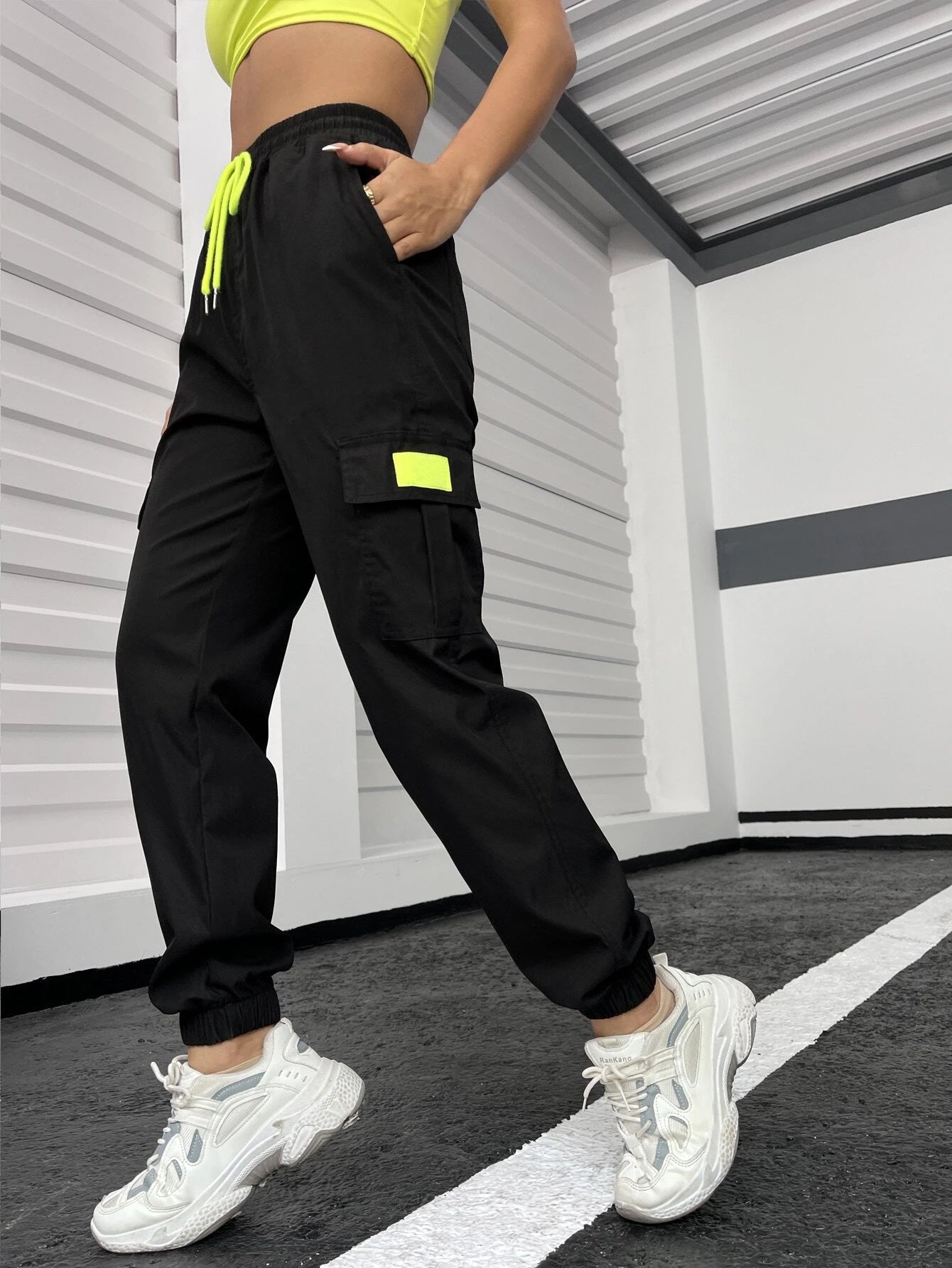 Drawstring Waist Flap Pocket Cargo Pants Style 4 – pocket detail close-up