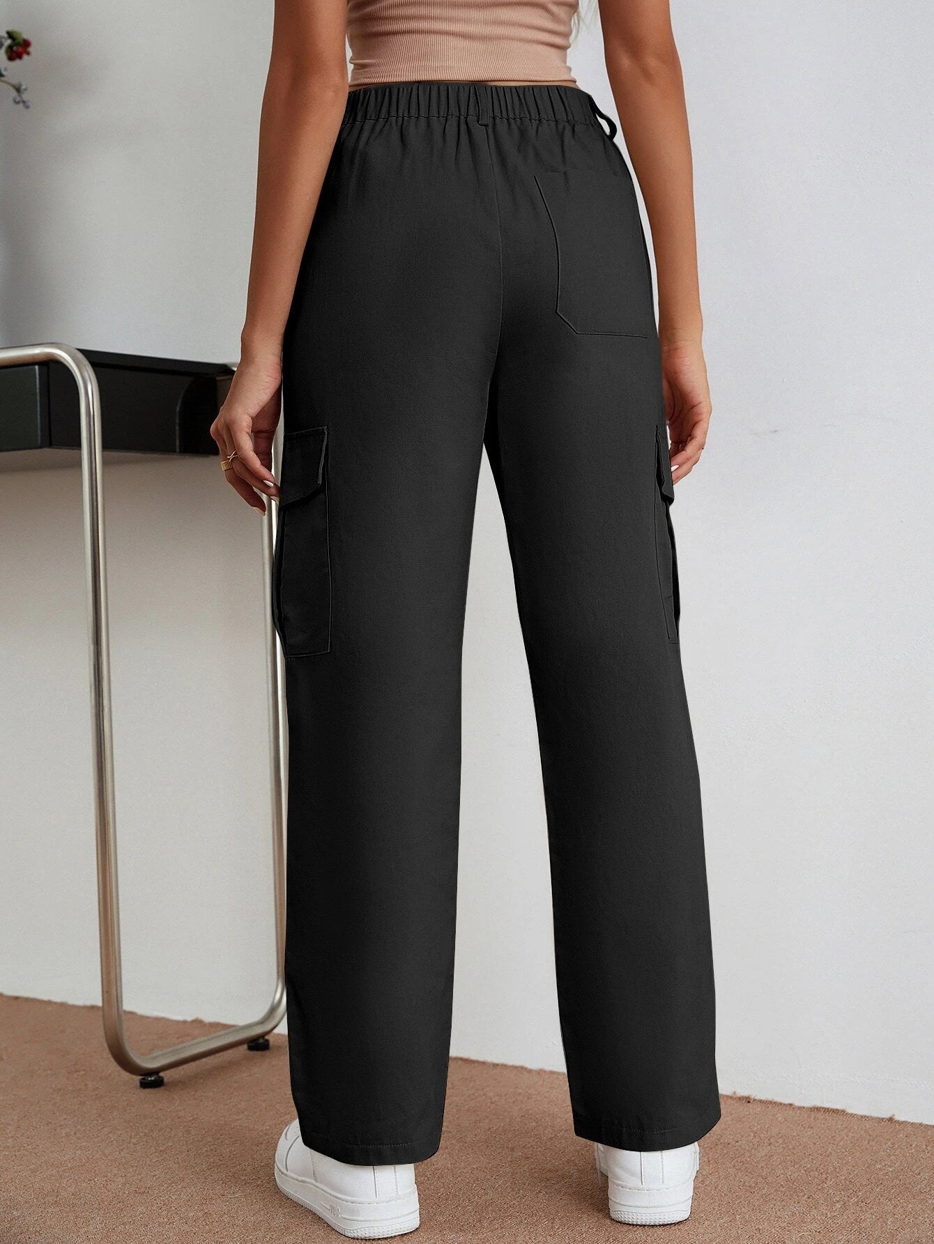 Slant Pocket Cargo Pants in Black – side profile view