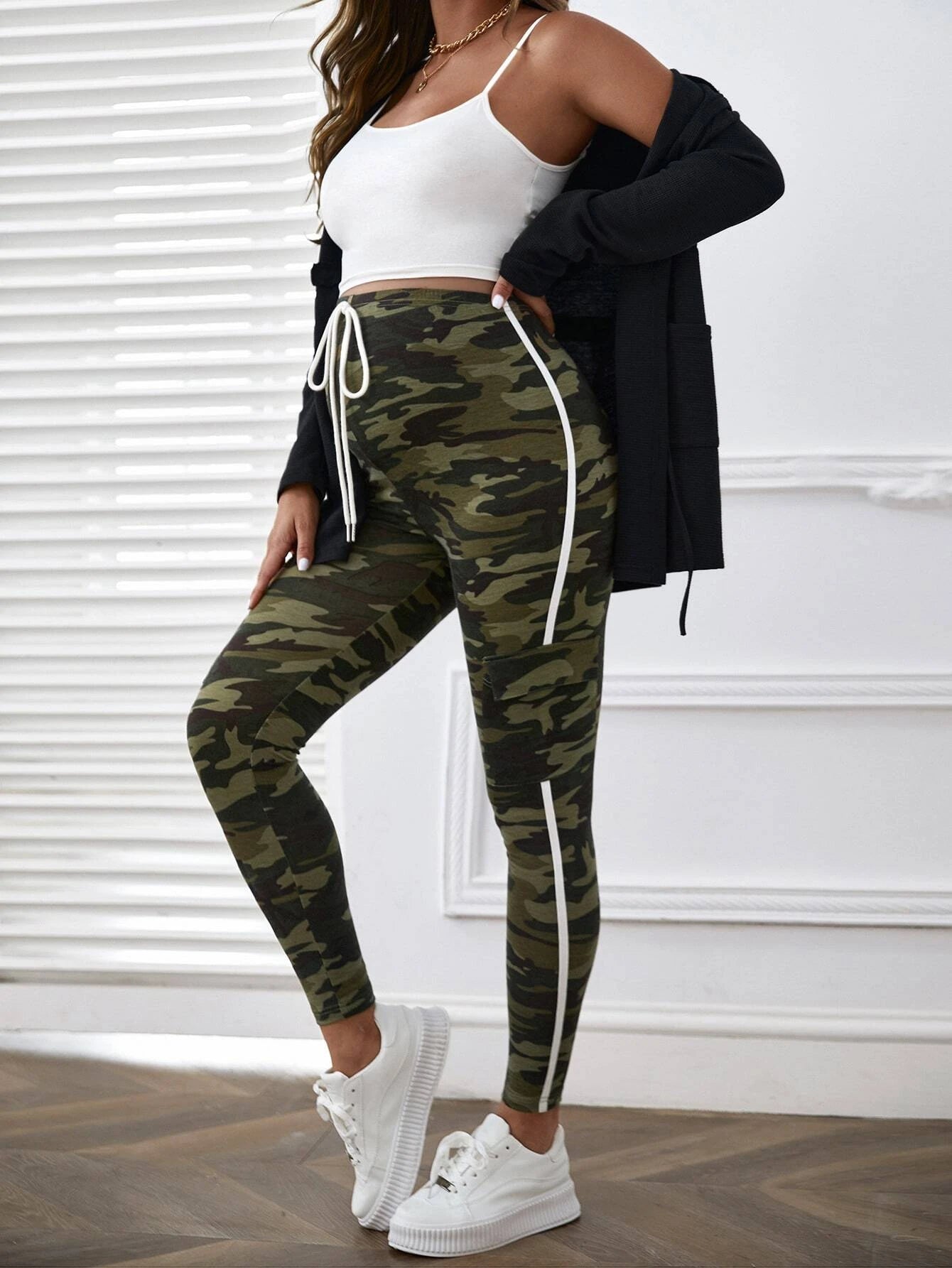 Camo Print Knot Waist Striped Side Cargo Pants – back view detail