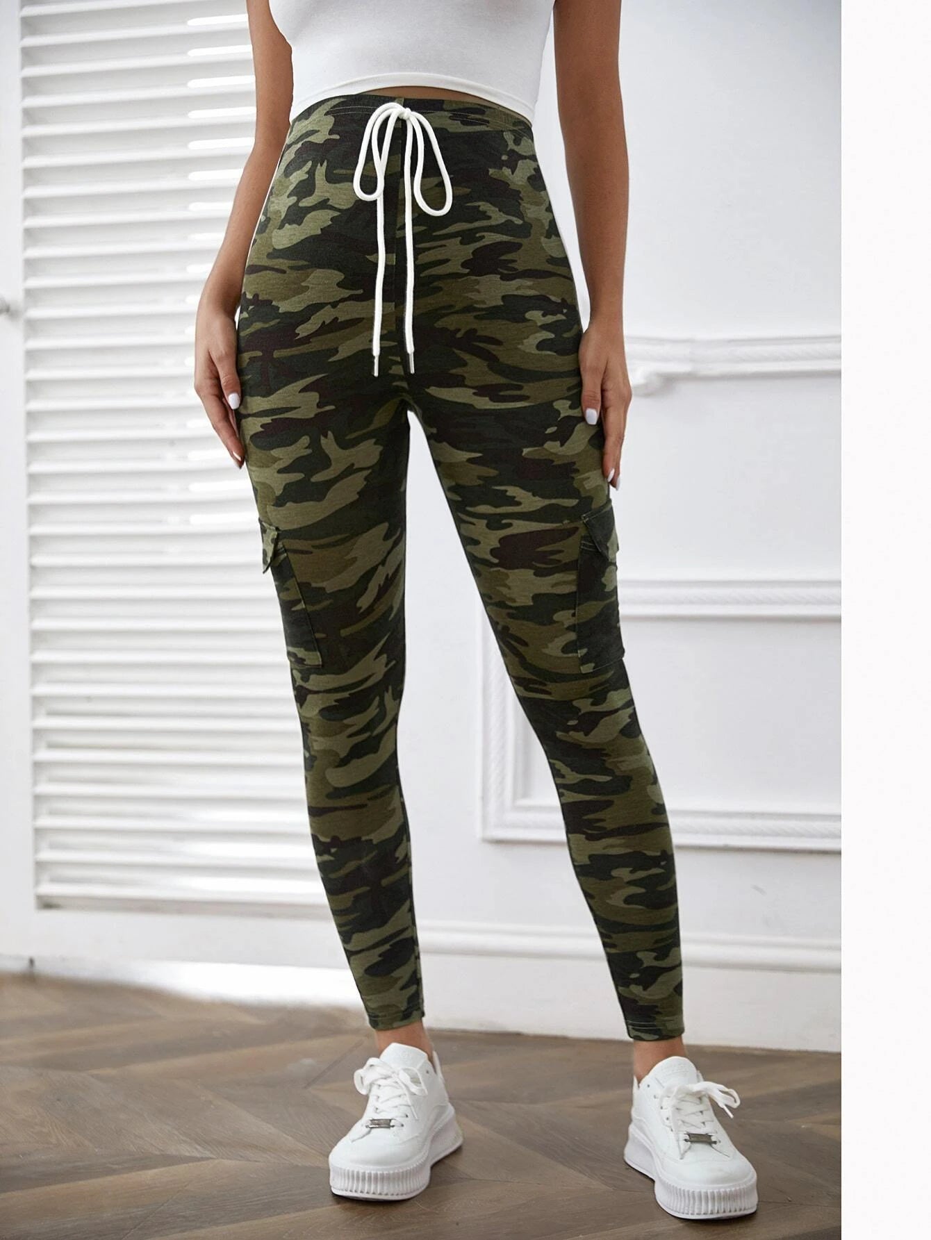 Camo Print Knot Waist Striped Side Cargo Pants – pocket detail close-up
