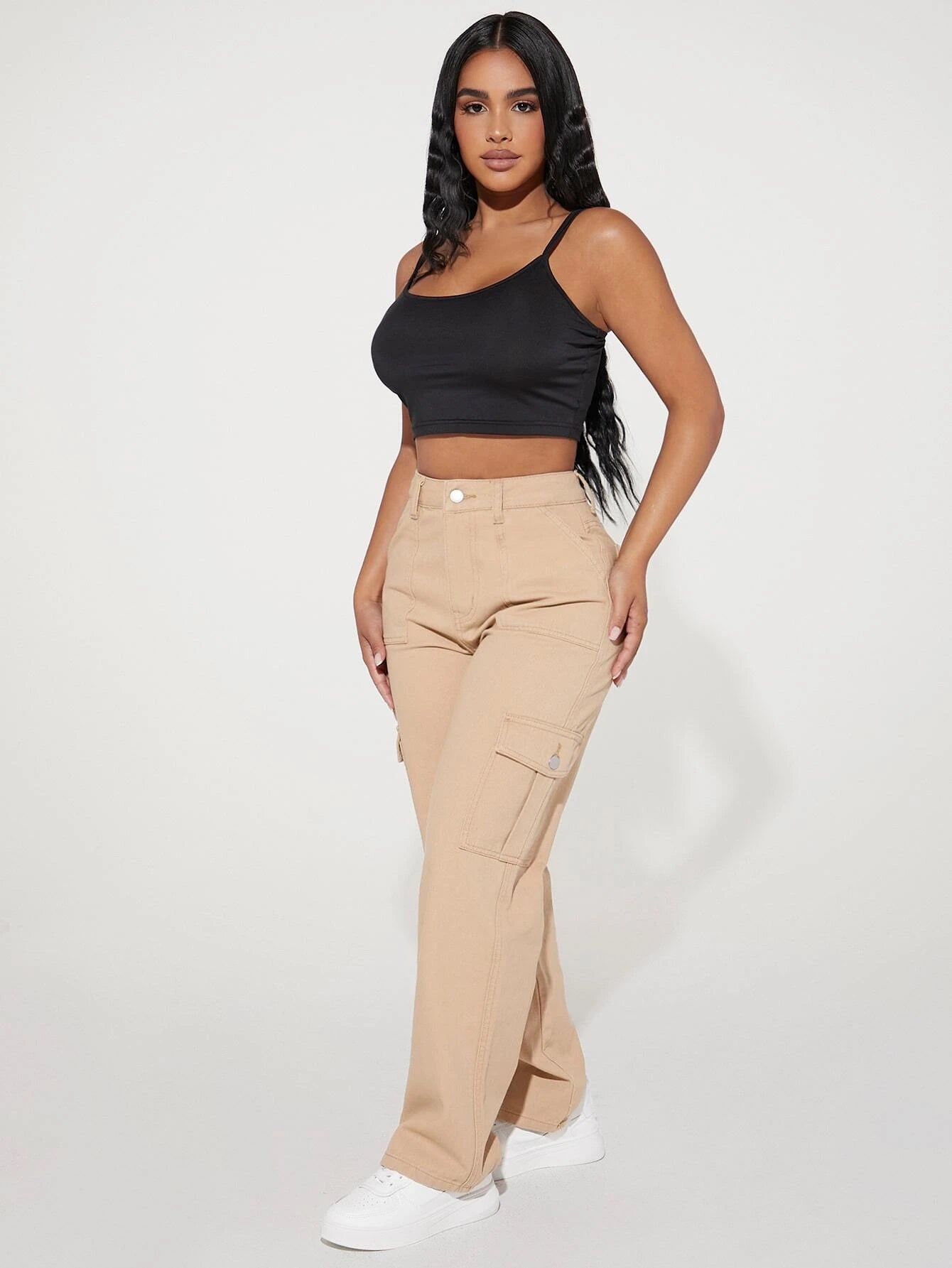 Plain High Cargo Jeans – waistband detail