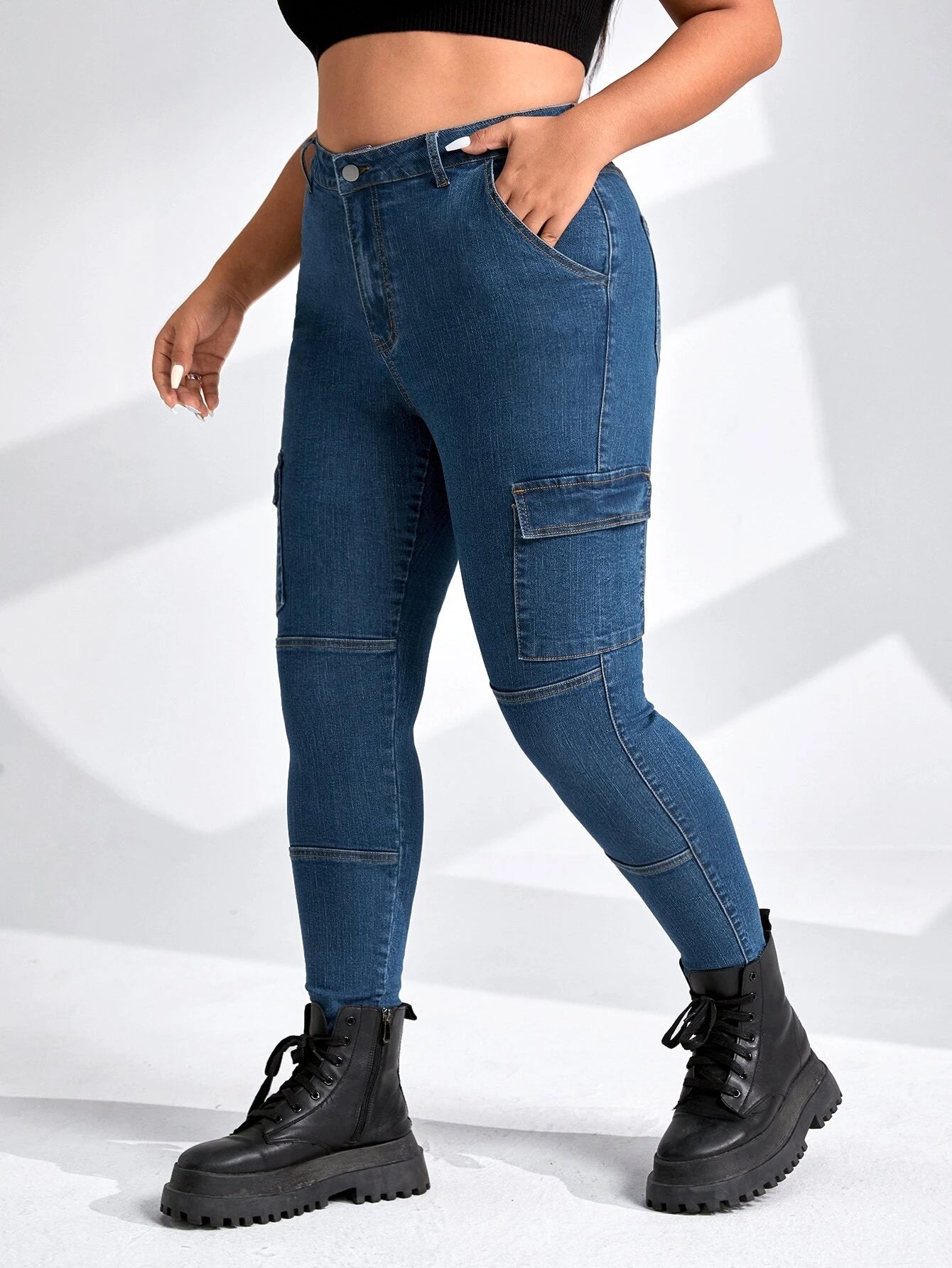 Cargo Jeans With Pockets For Plus Sizes – waistband detail