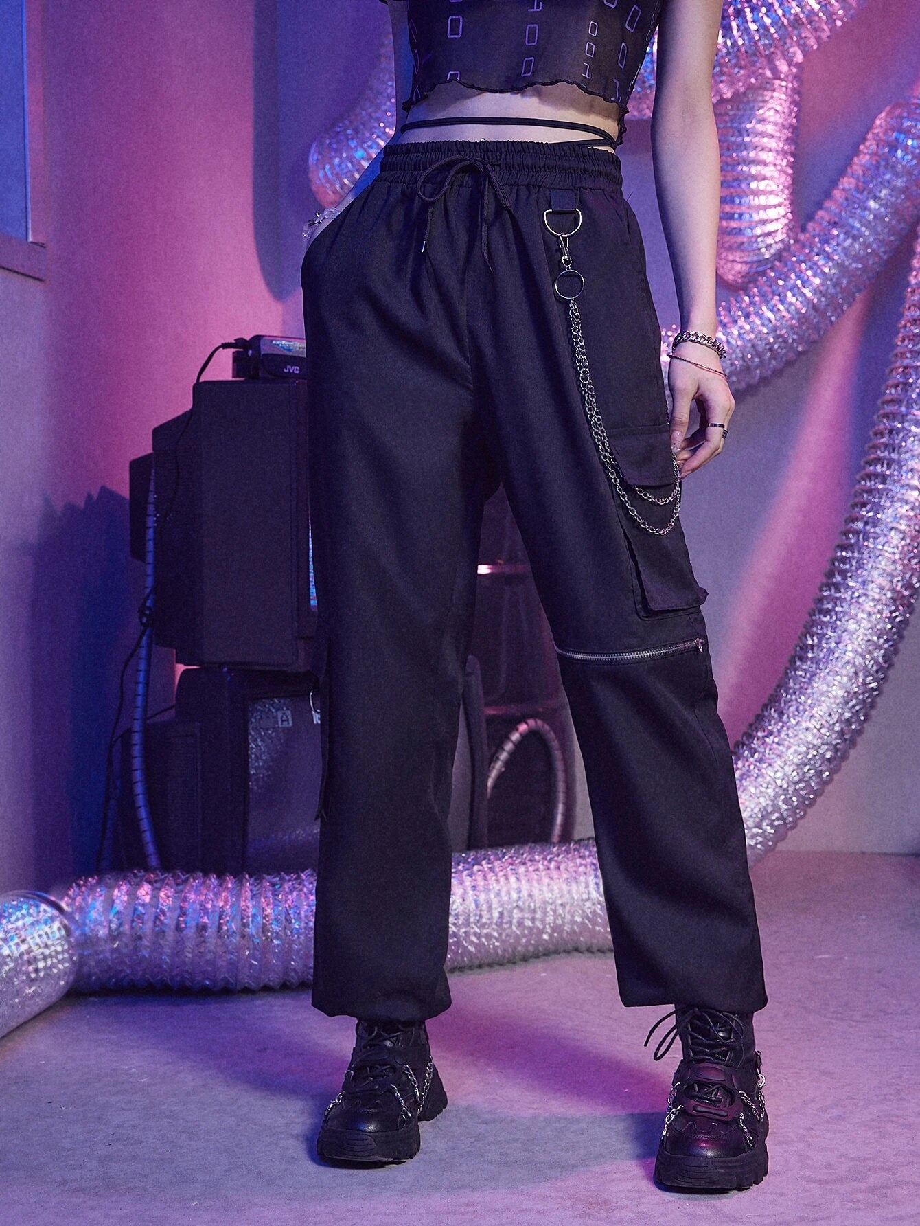 Drawstring Cargo Pants – side profile view