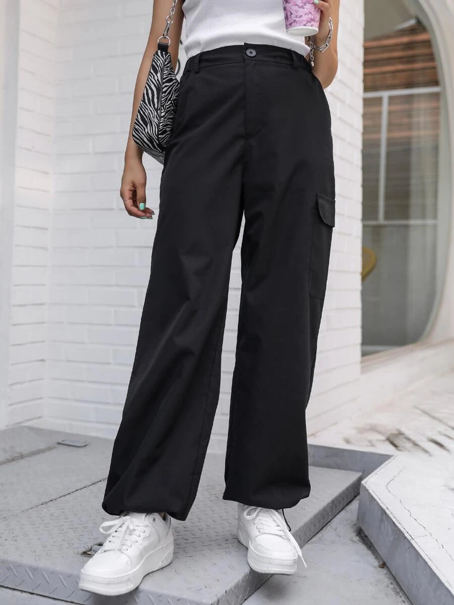 Casual Flap Pocket Drawstring Hem Cargo Pants – lifestyle view 30
