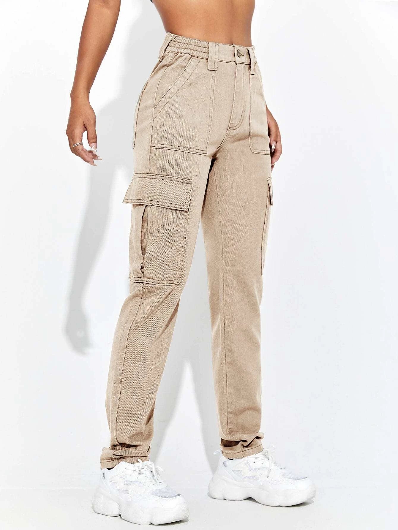 Flap Pocket Regular Fit Cargo Jean – waistband detail
