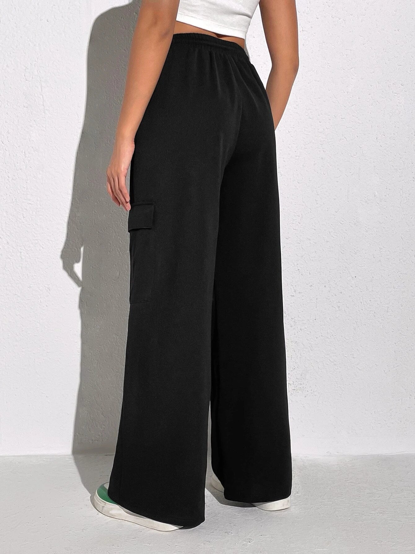 Casual Flap Pocket Cargo Pants Style 2 – side profile view