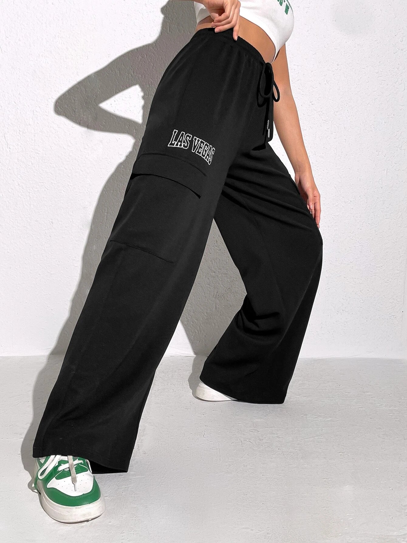 Casual Flap Pocket Cargo Pants Style 2 – waistband detail