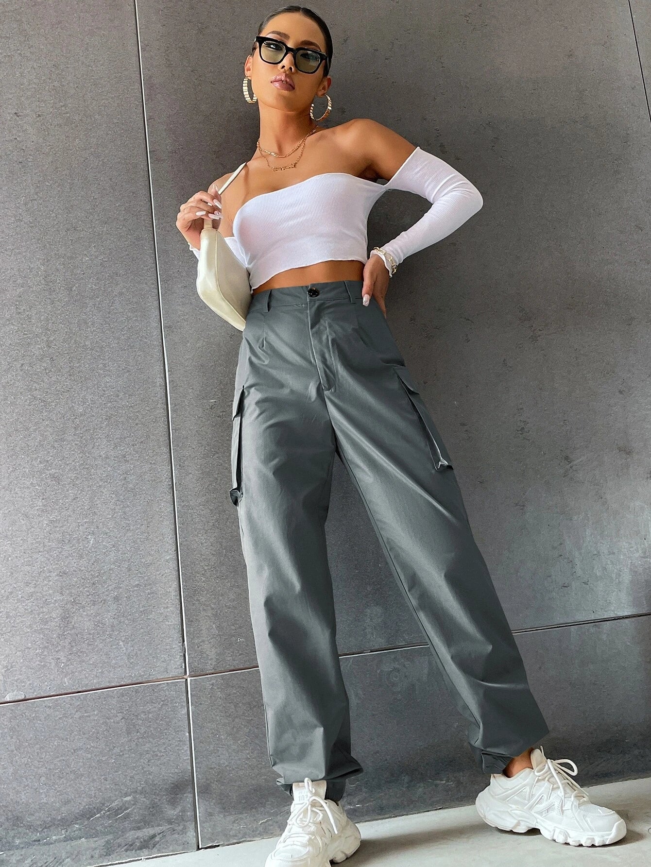Solid Colored High Waist Pants – fit and style view