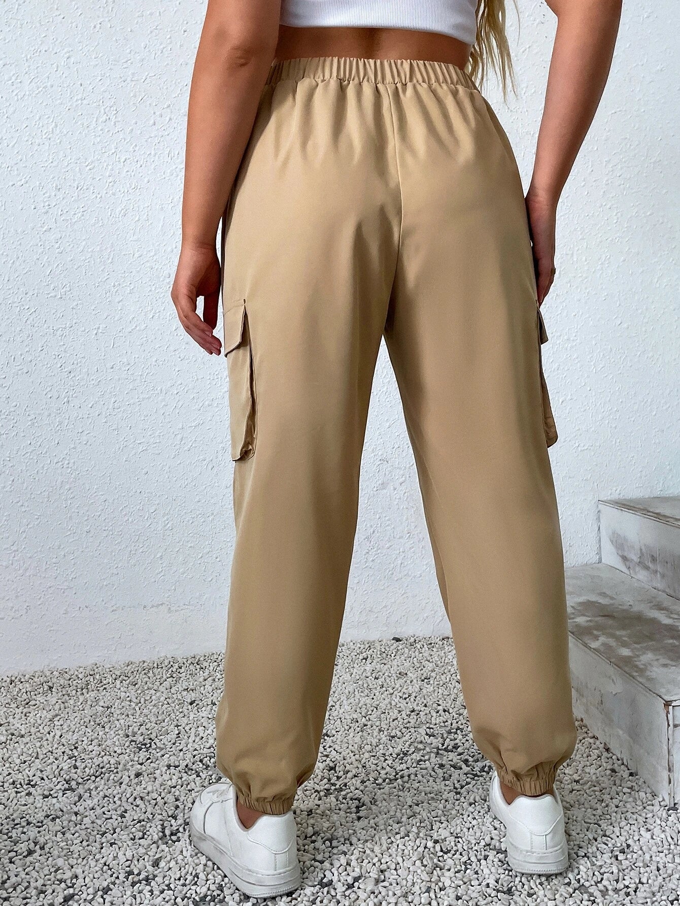 High Waist Pocket Cargo Pants – model wearing view