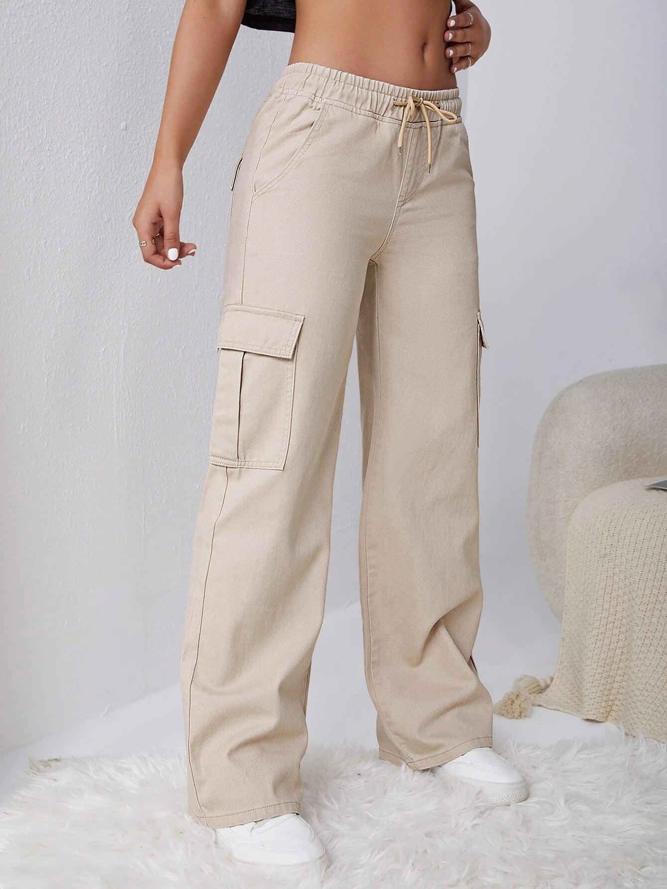 Flap Pocket Side Cargo Jeans Style 7 – waistband detail