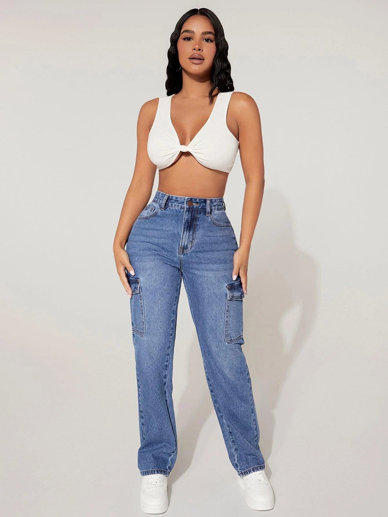 Single Button Cargo Jeans – fabric detail close-up