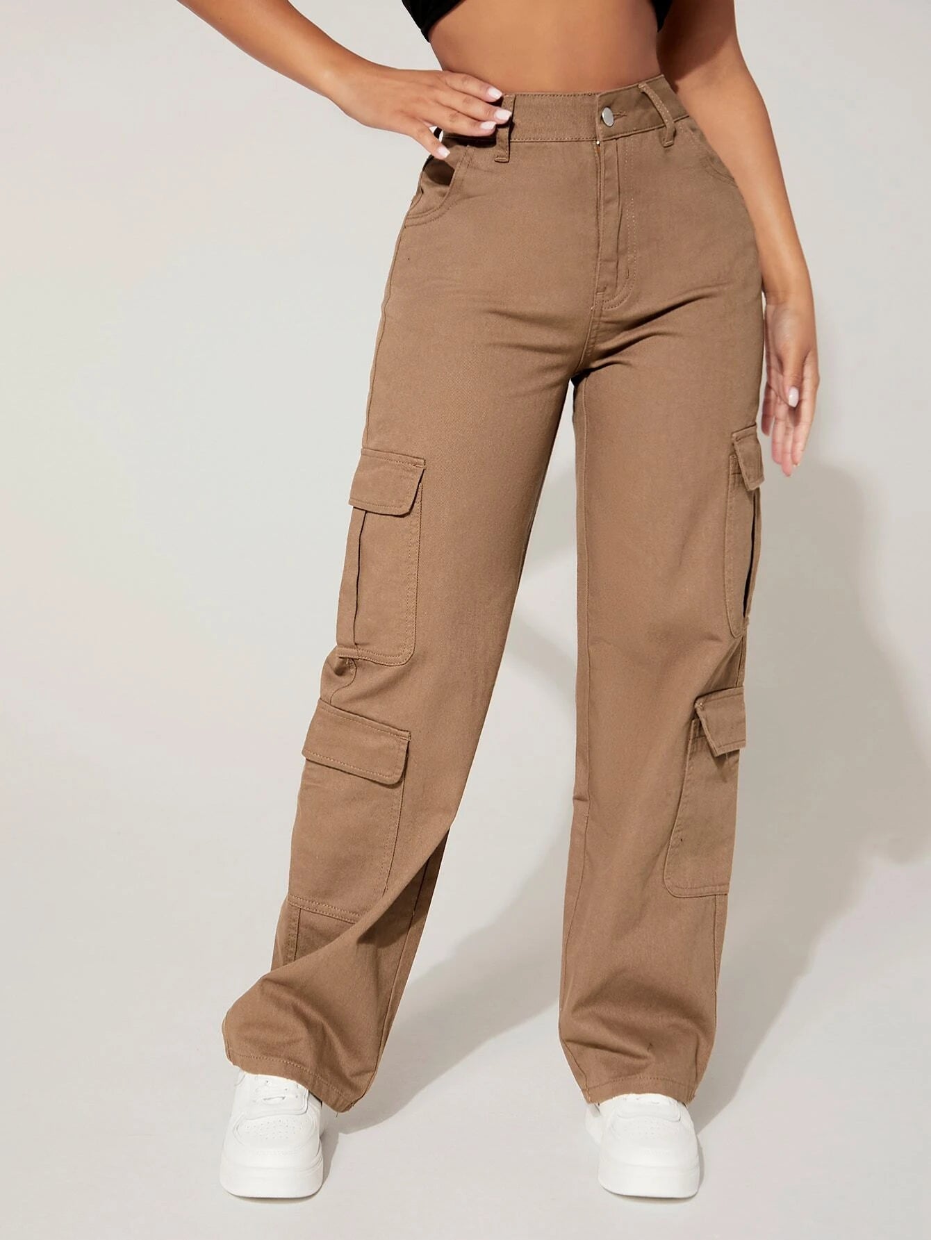Plain Straight Leg Flap Pocket Cargo Pants – pocket detail close-up