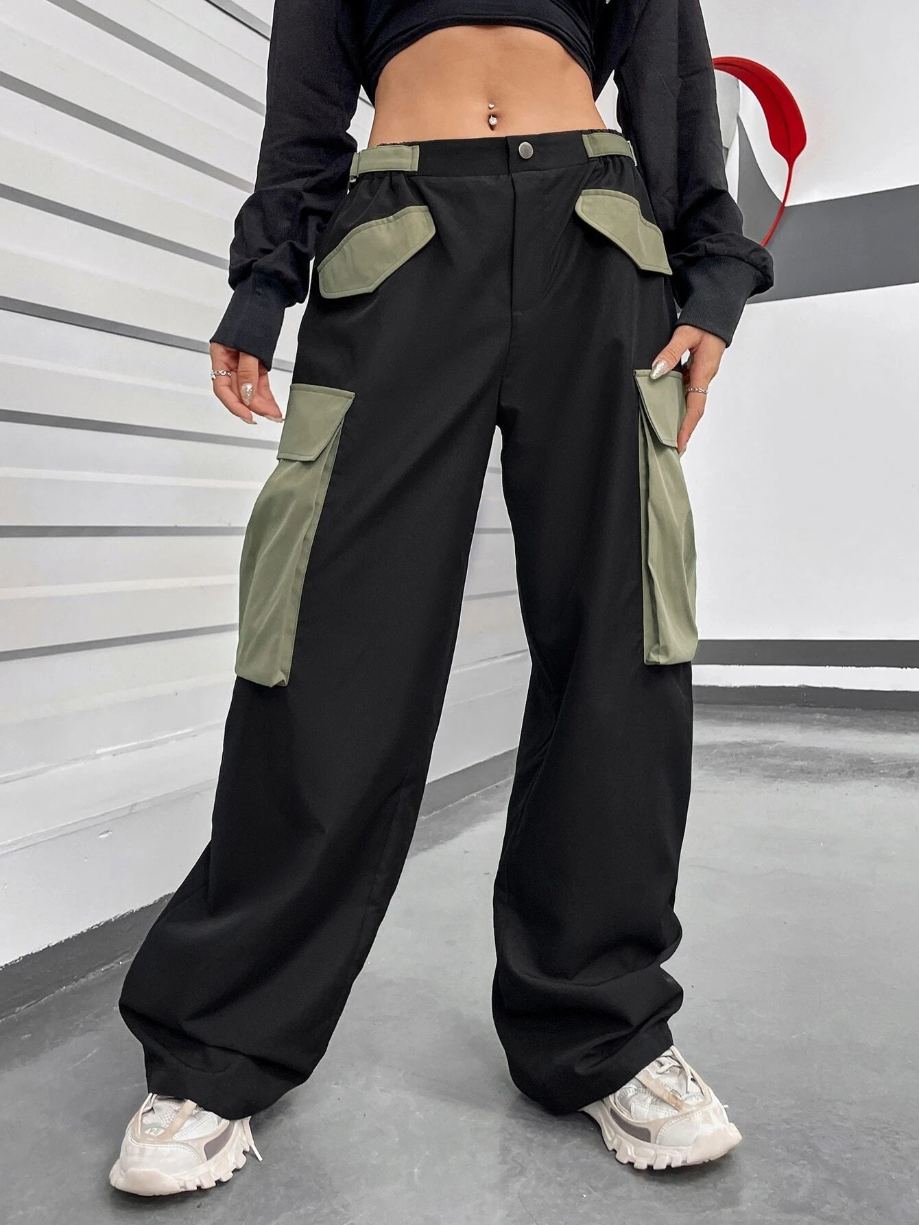 Gorpcore Low Rise Flap Pocket Cargo Pants – women's cargo pants front view